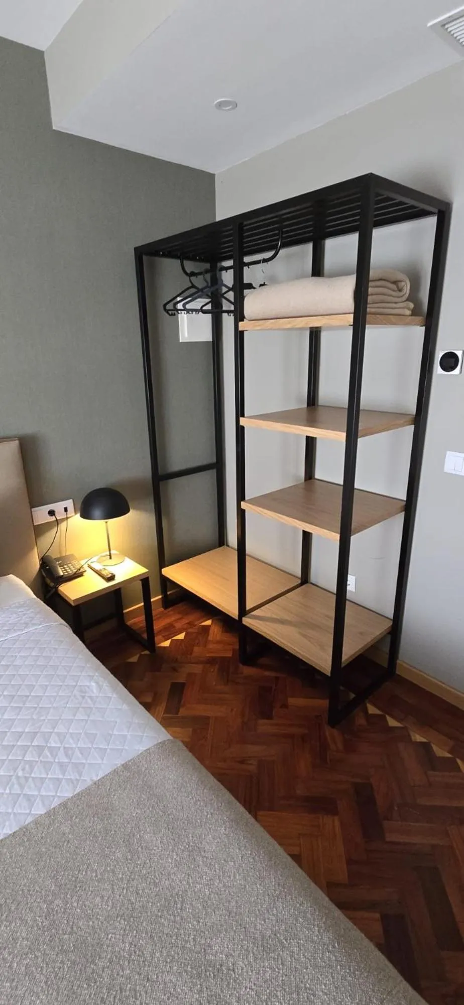 Bedroom, Bed in Hotel Alicante Lisboa