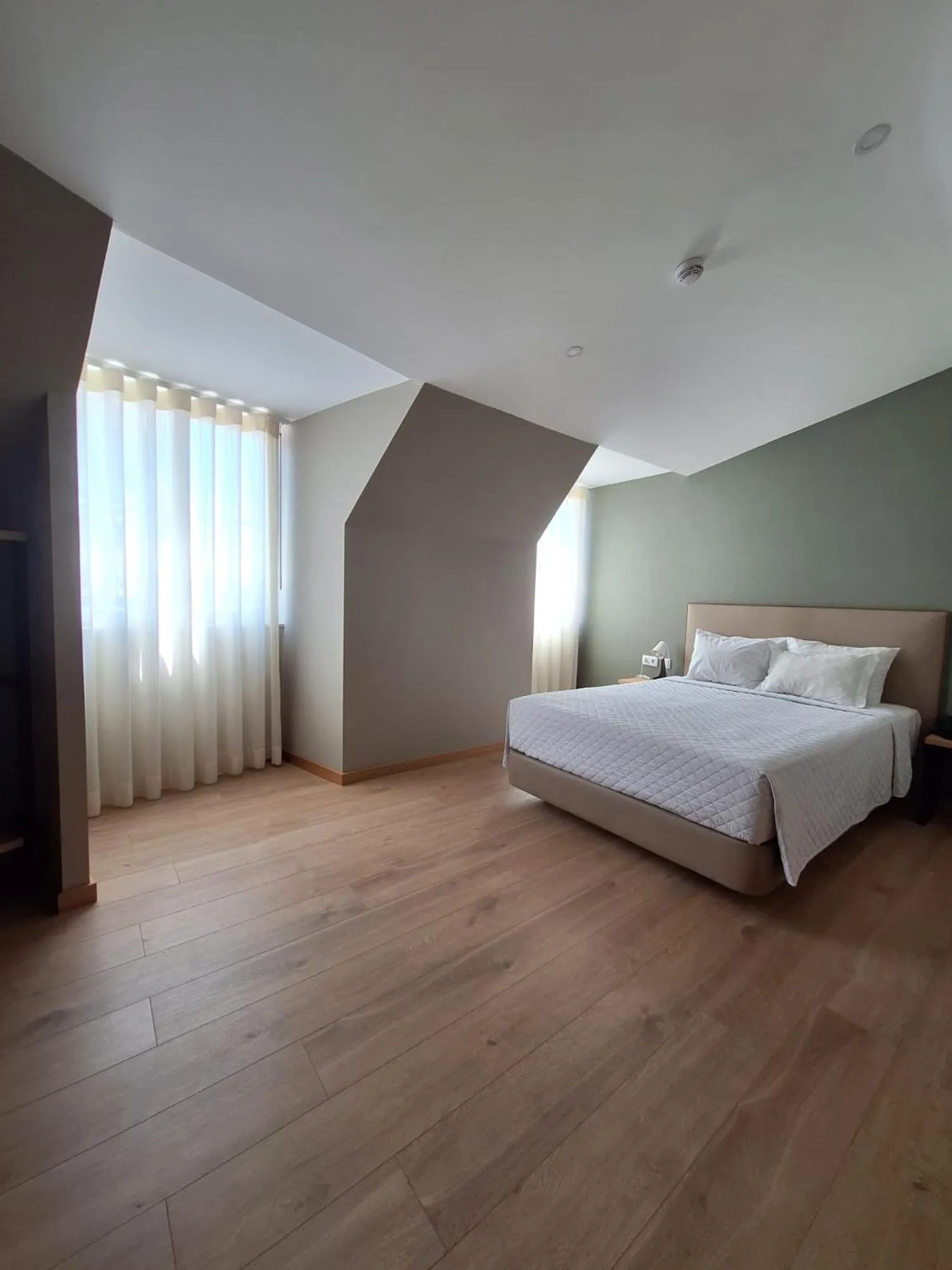 Bed in Hotel Alicante Lisboa