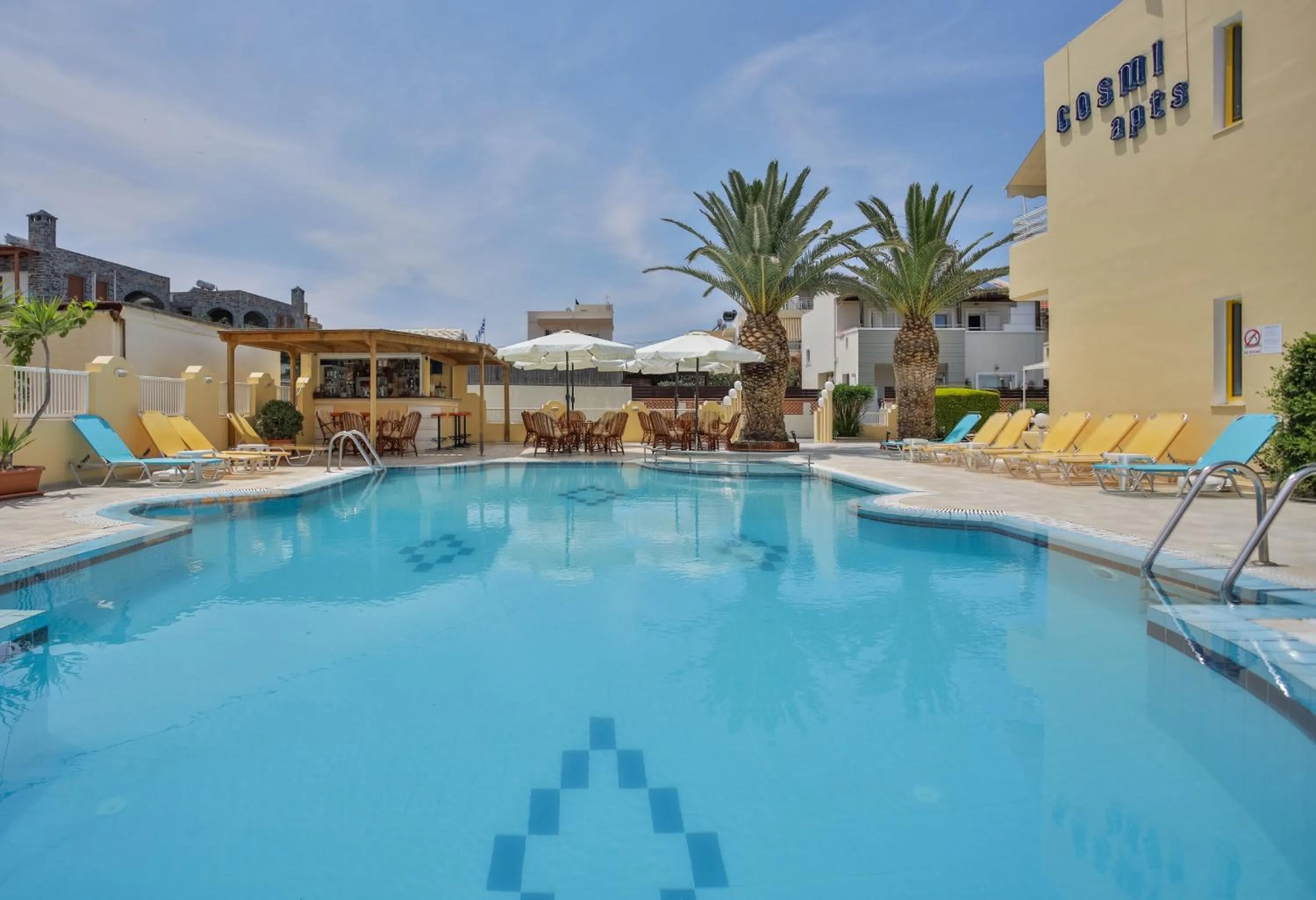 Cosmi Apts Gouves by Estia