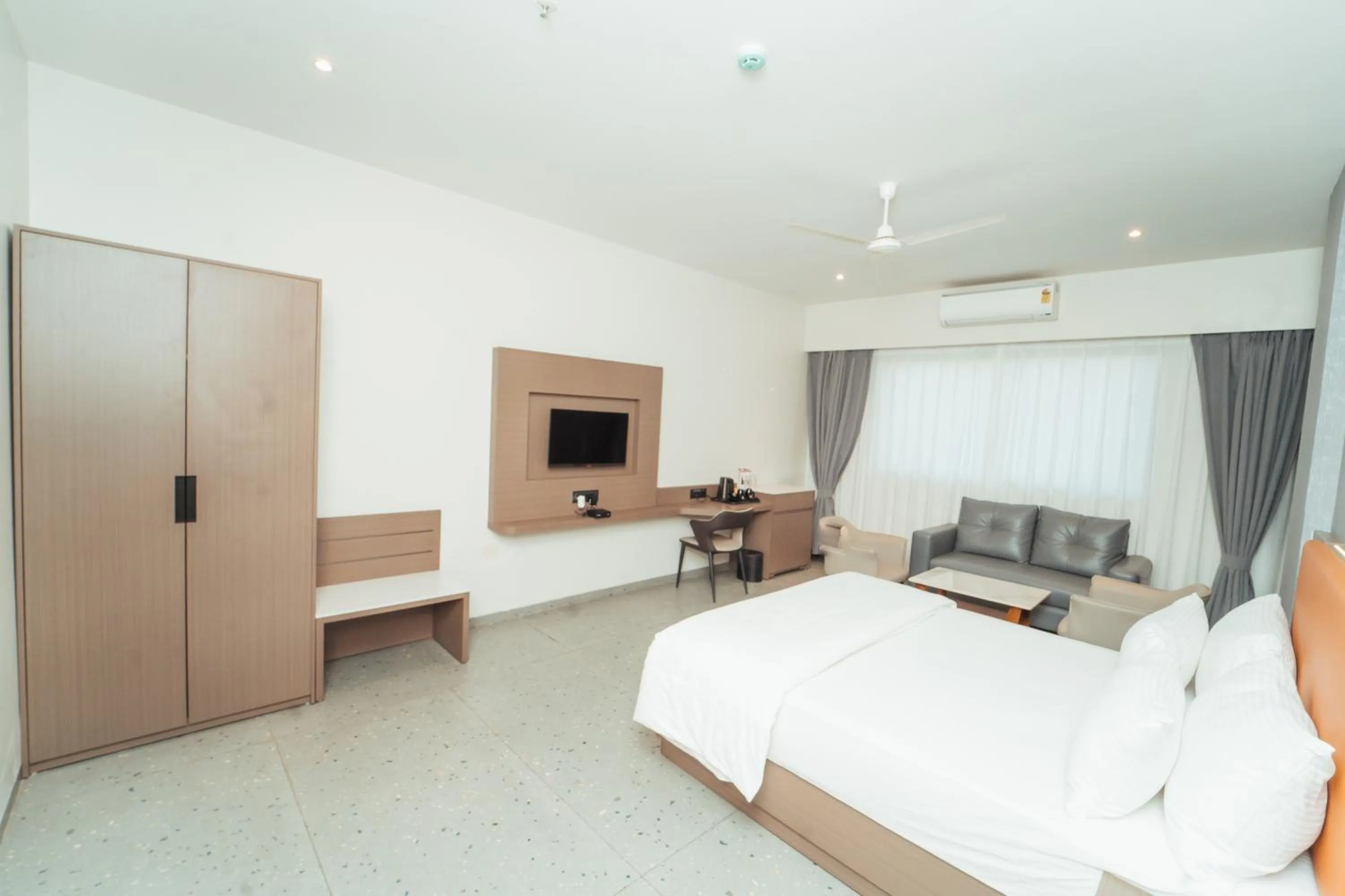 Bed in Mastiff Hotel Chinchwad by OTHPL