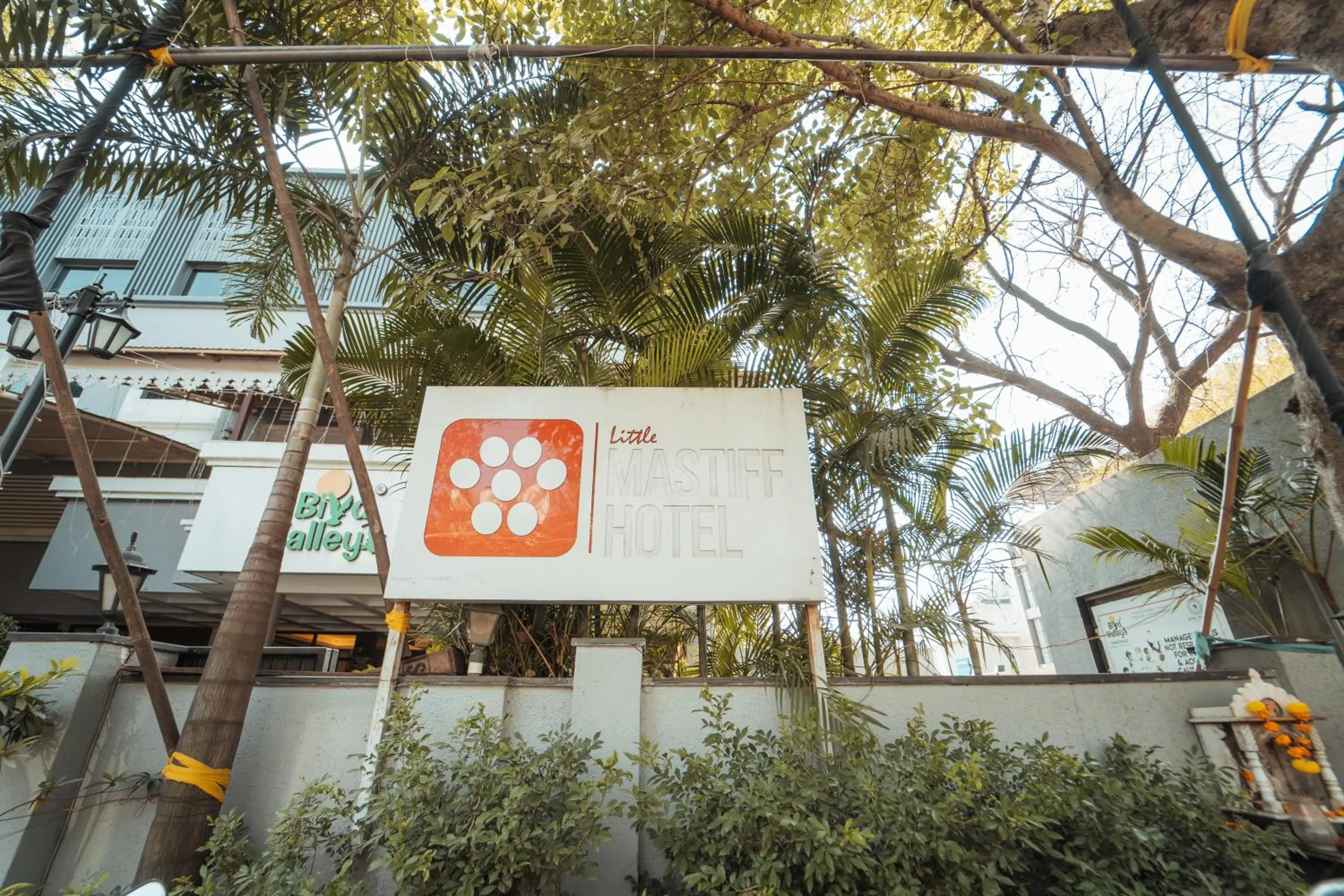 Mastiff Hotel Chinchwad by OTHPL