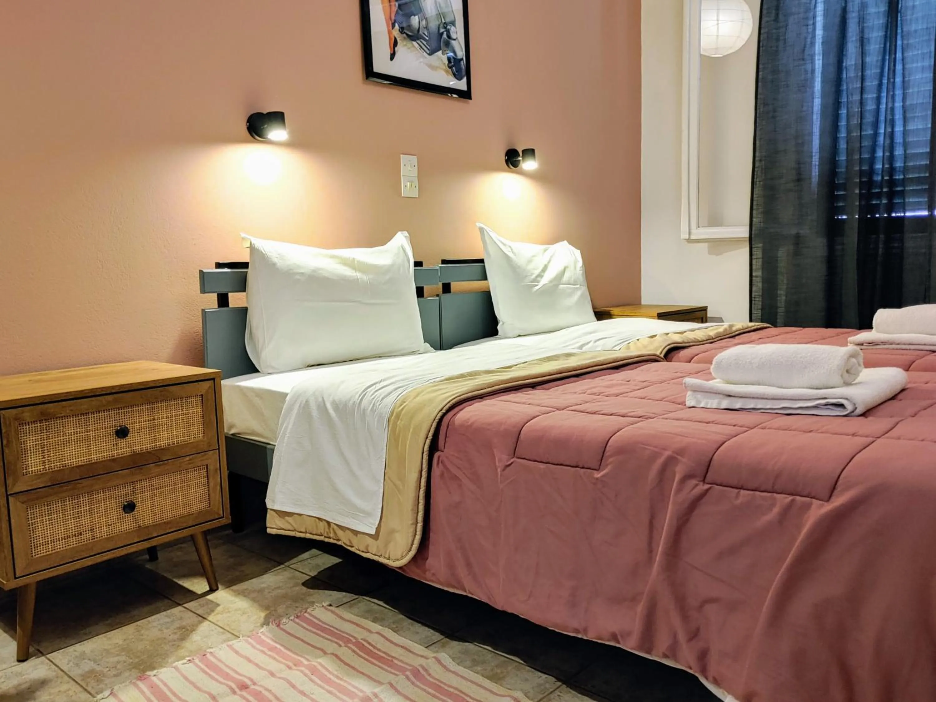 Bedroom, Bed in Hotel Aegina