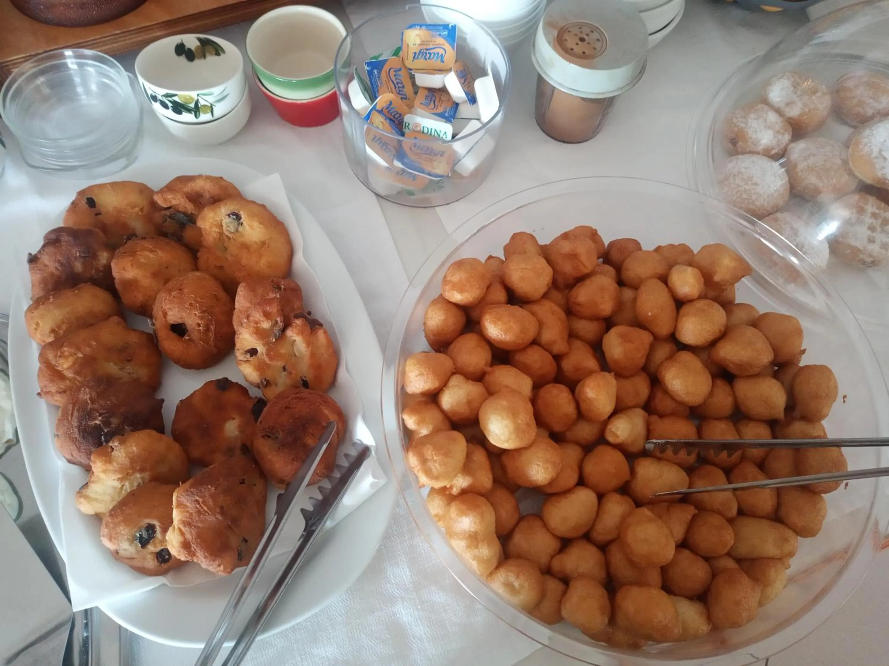 Buffet breakfast in Agnanti Hotel