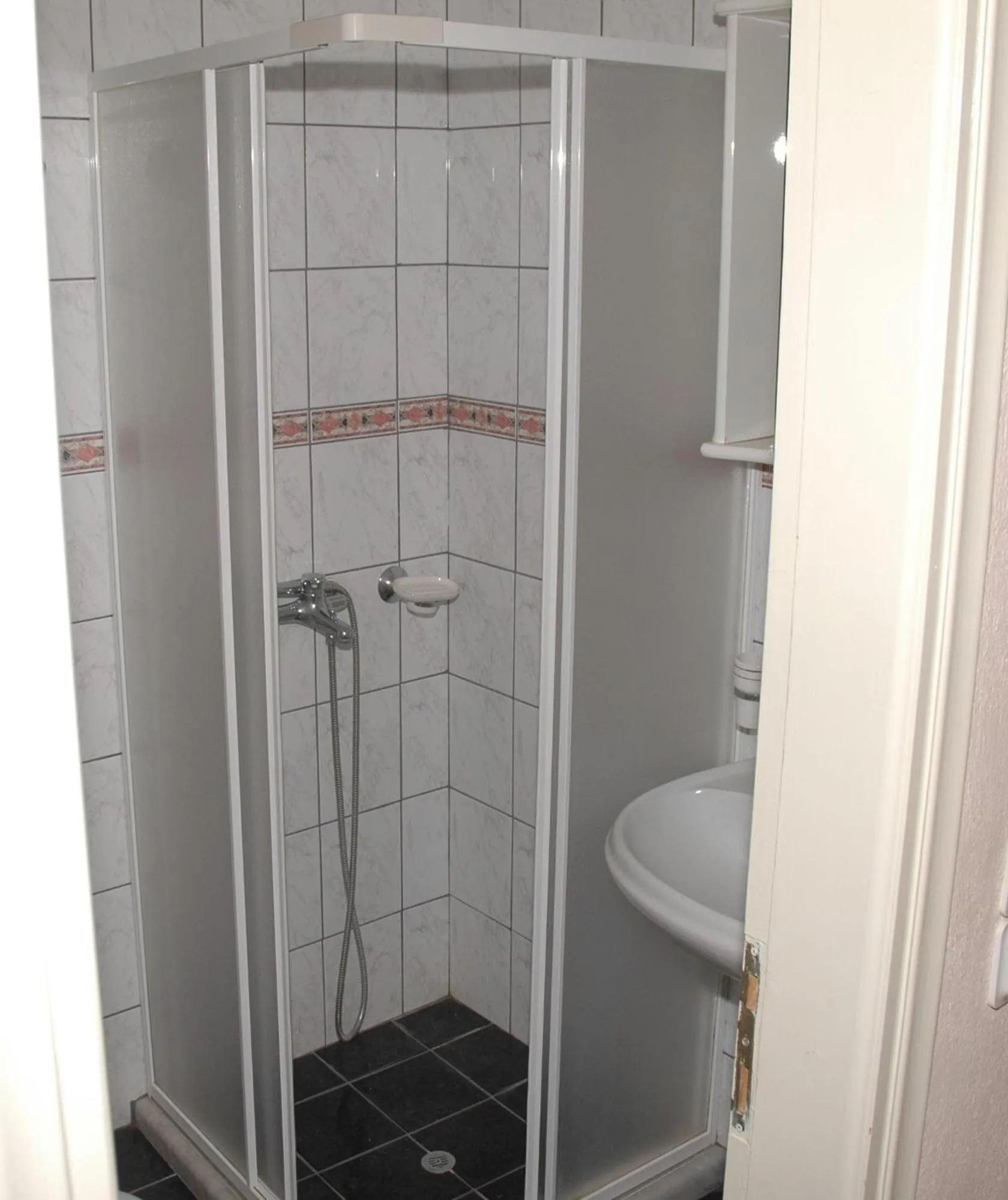 Shower in Agnanti Hotel