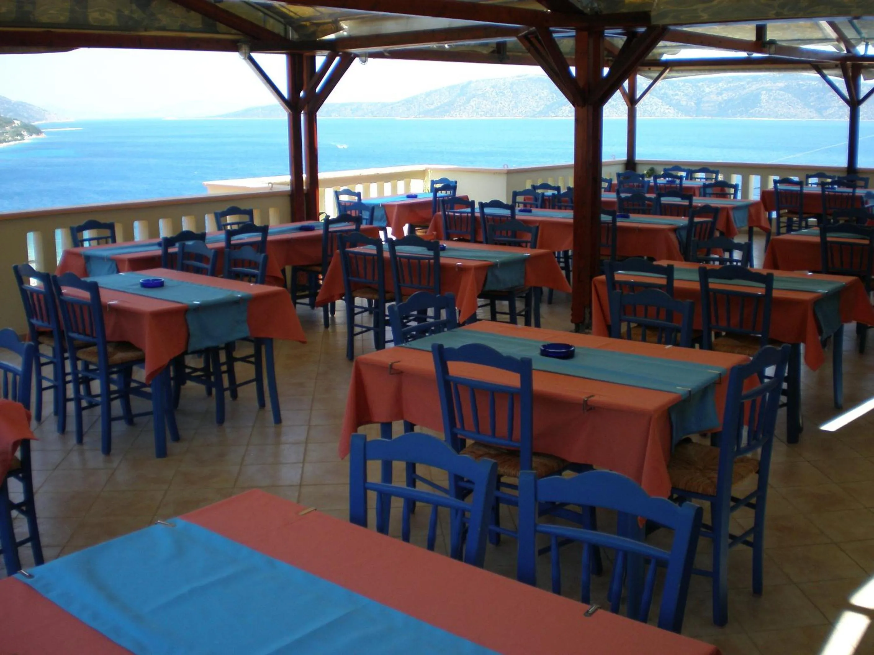 Restaurant/places to eat in Agnanti Hotel