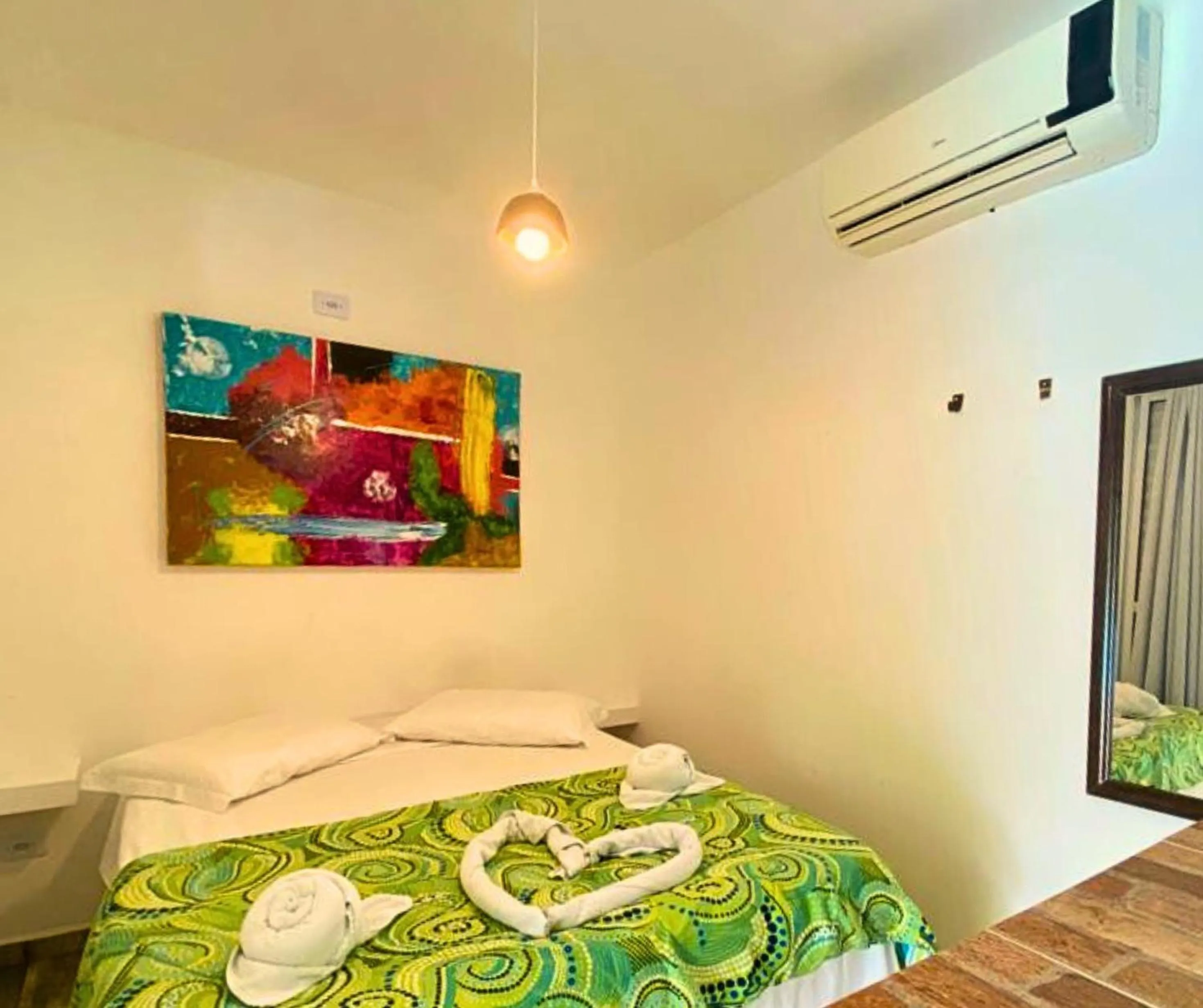 Bed in Pousada Papaya Container