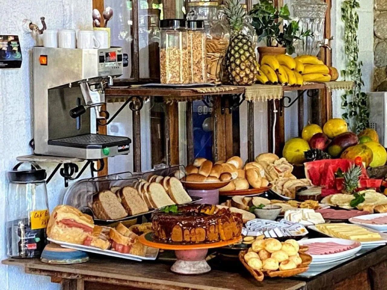 Breakfast in Pousada Papaya Container