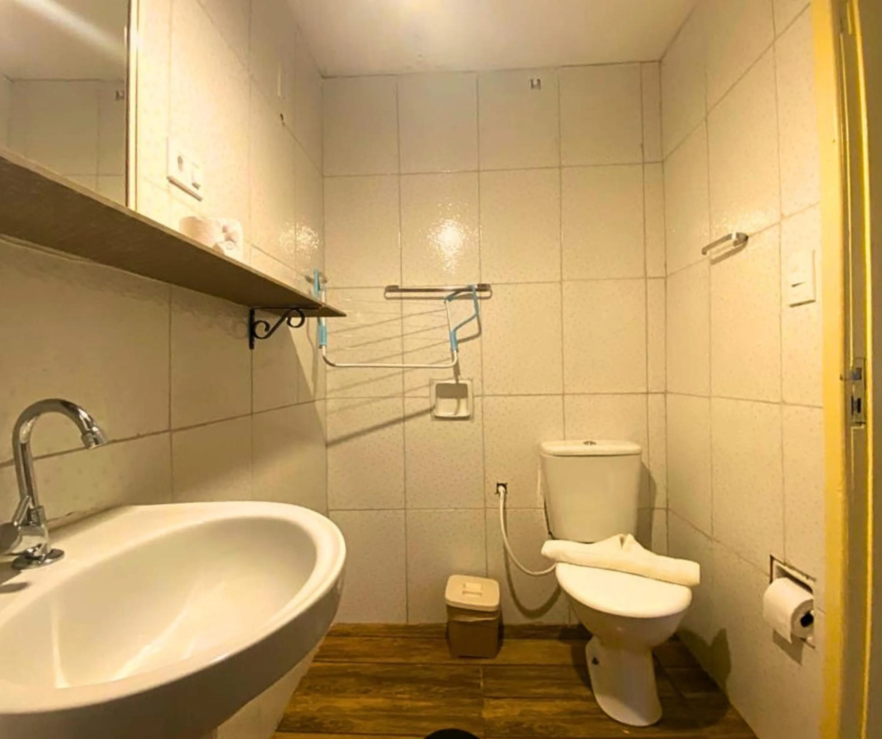 Shower in Pousada Papaya Container