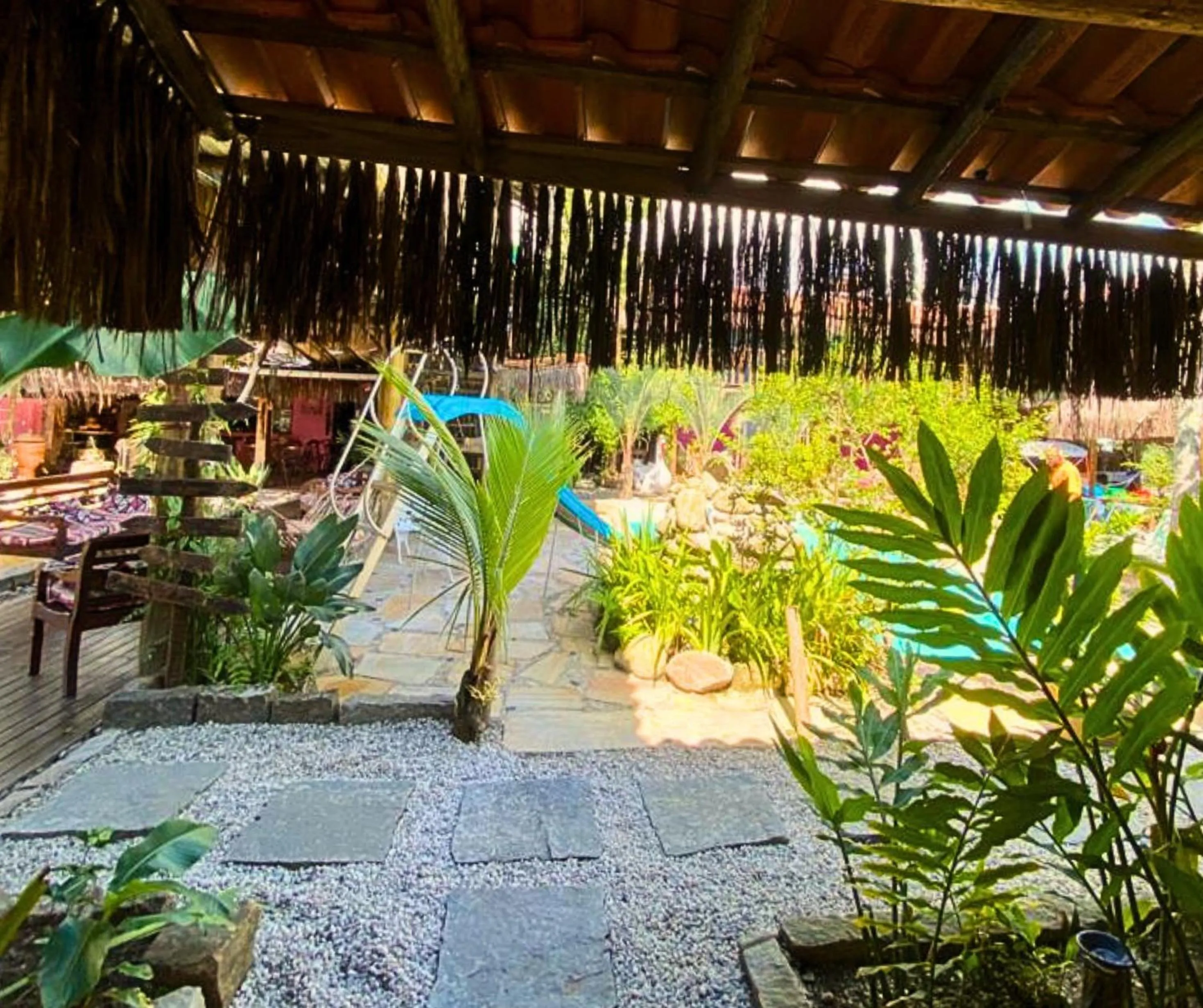 Patio in Pousada Papaya Container