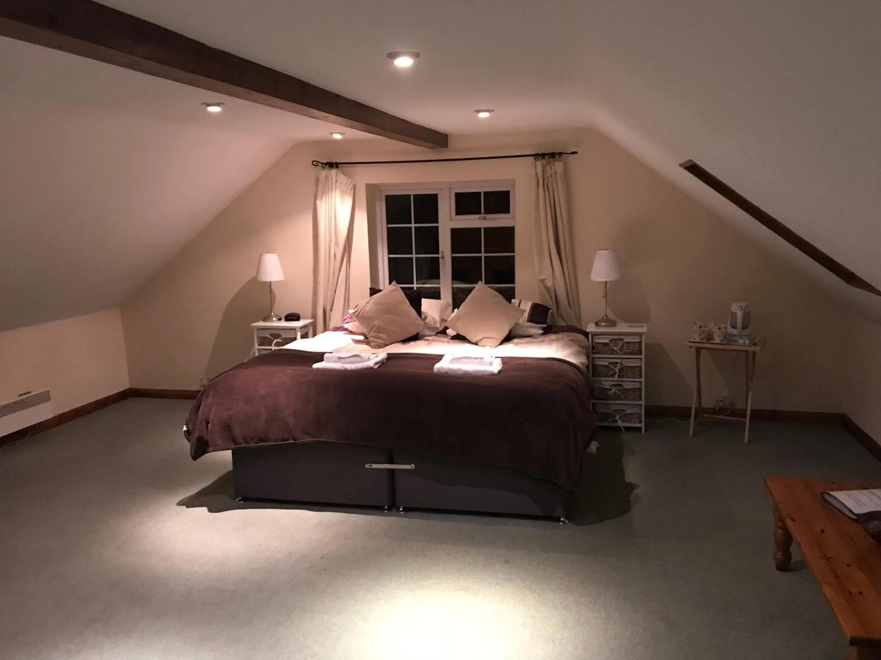 Bed in The Pear Tree