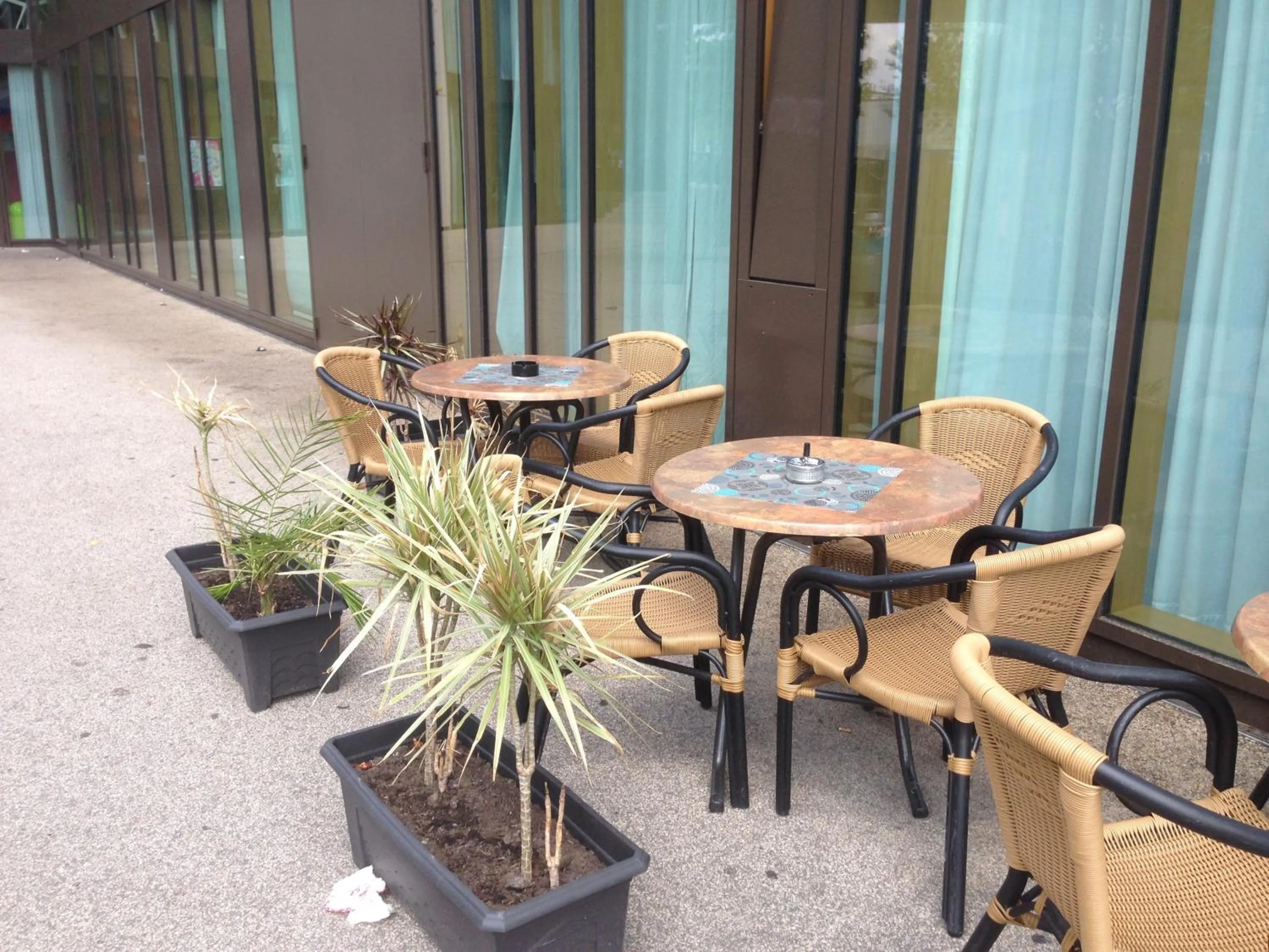 Balcony/Terrace in Jugendherberge Stuttgart Neckarpark