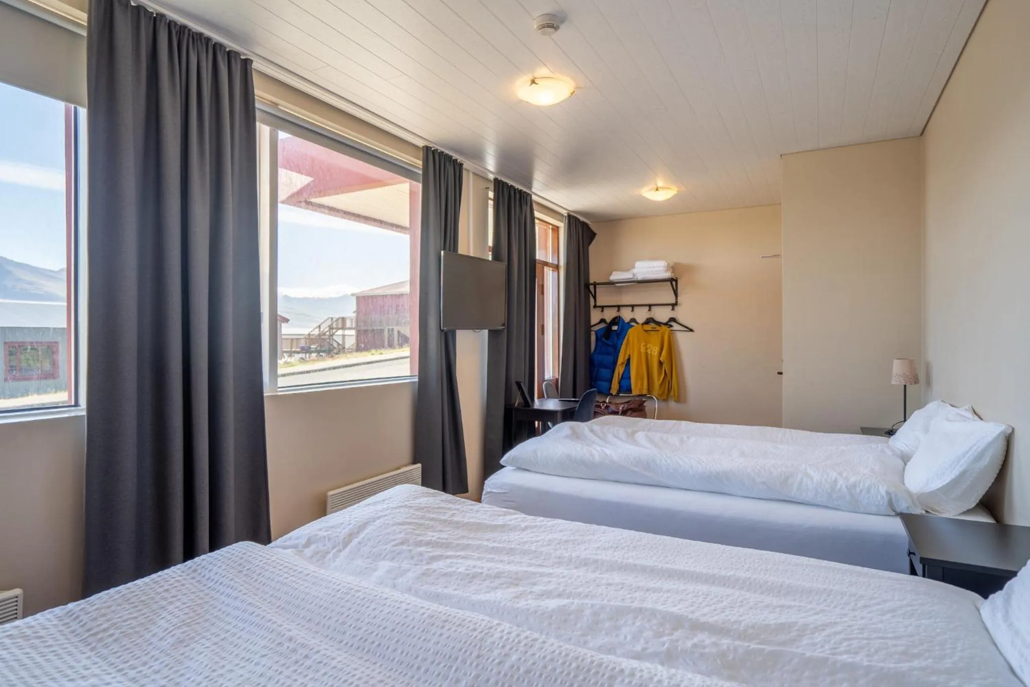 Property building, Bed in Hotel Post