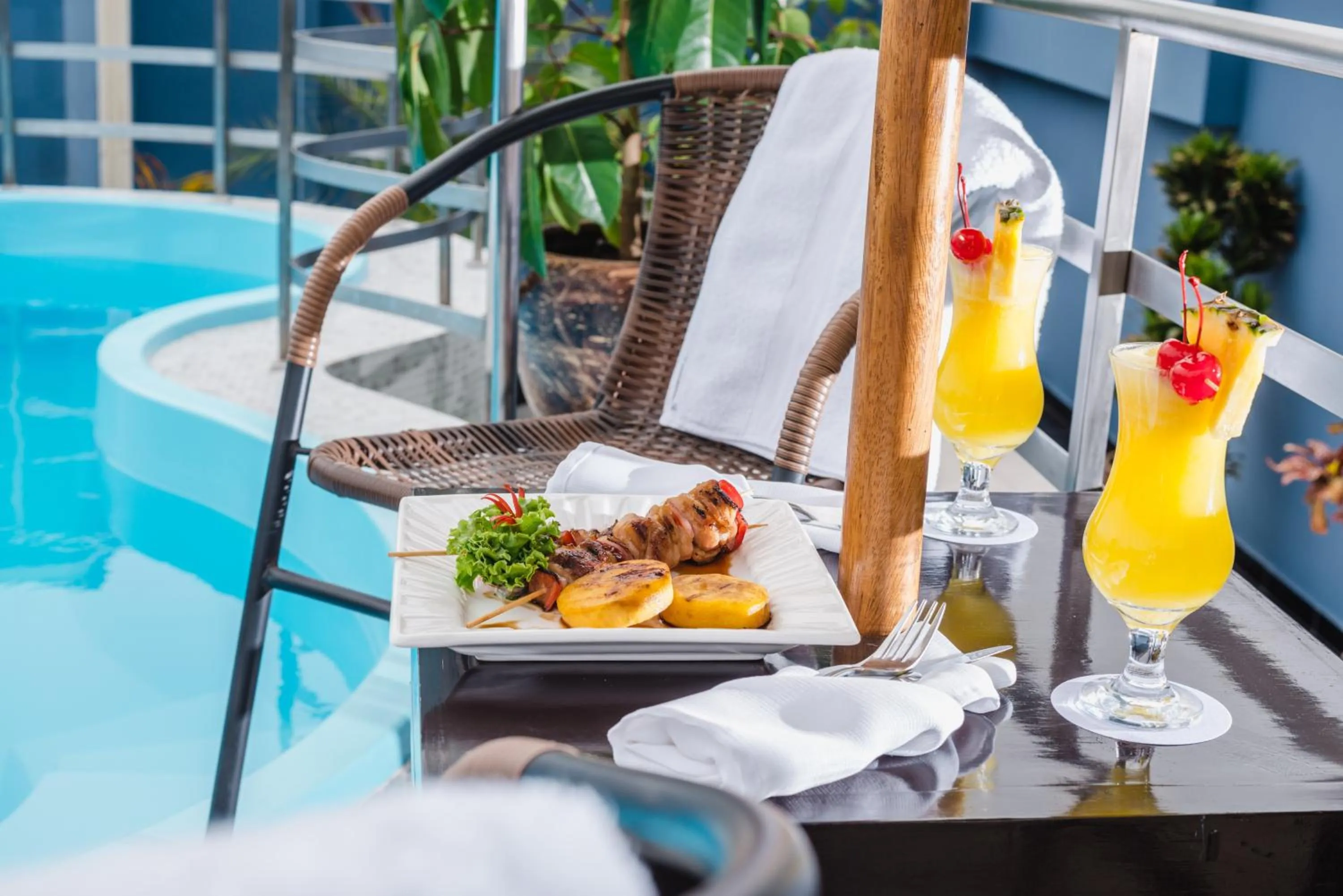 Food and drinks in Nobility Grand Hotel