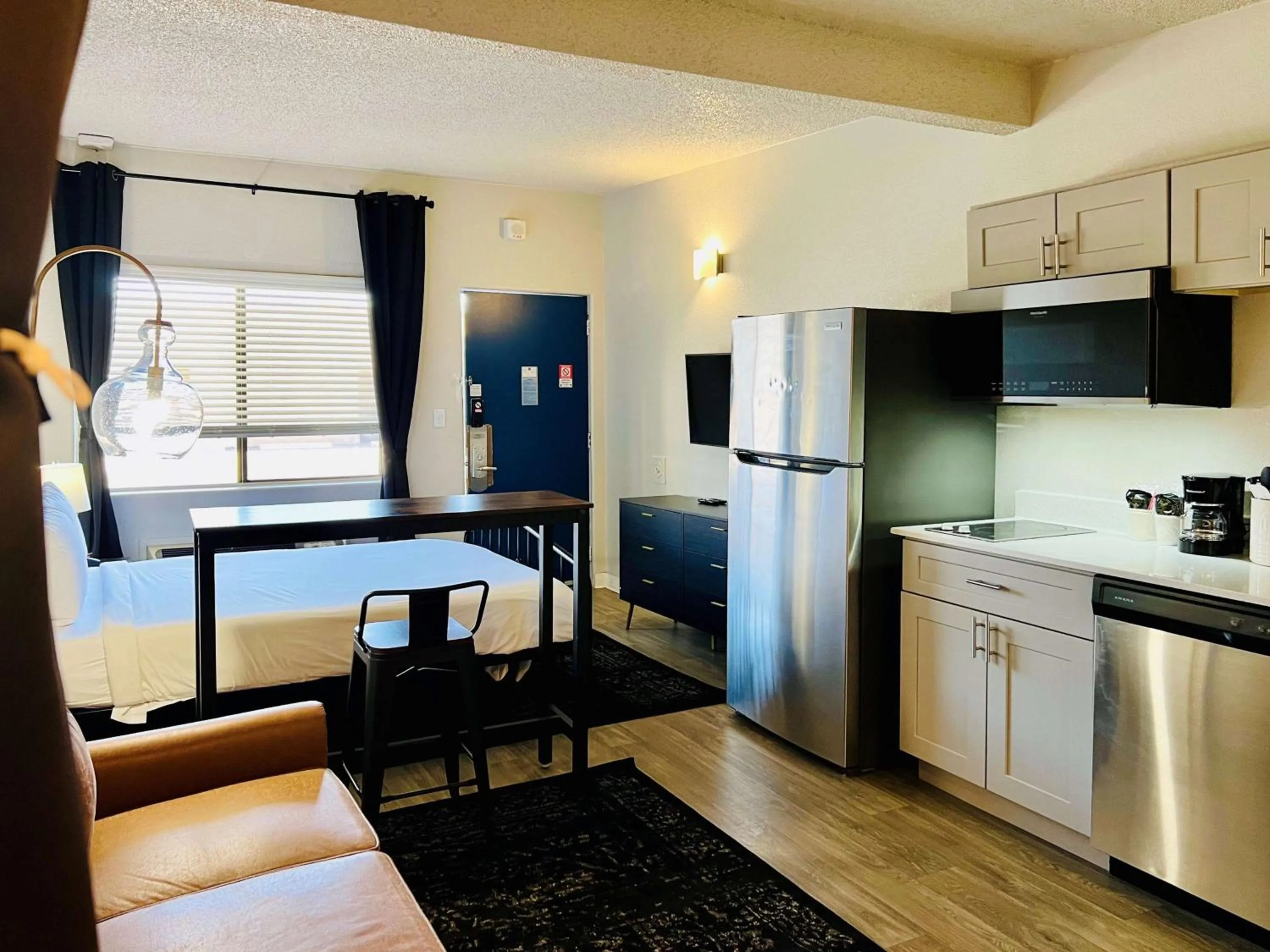 TV and multimedia in Studio 6 Sierra Vista, AZ Fort Huachuca