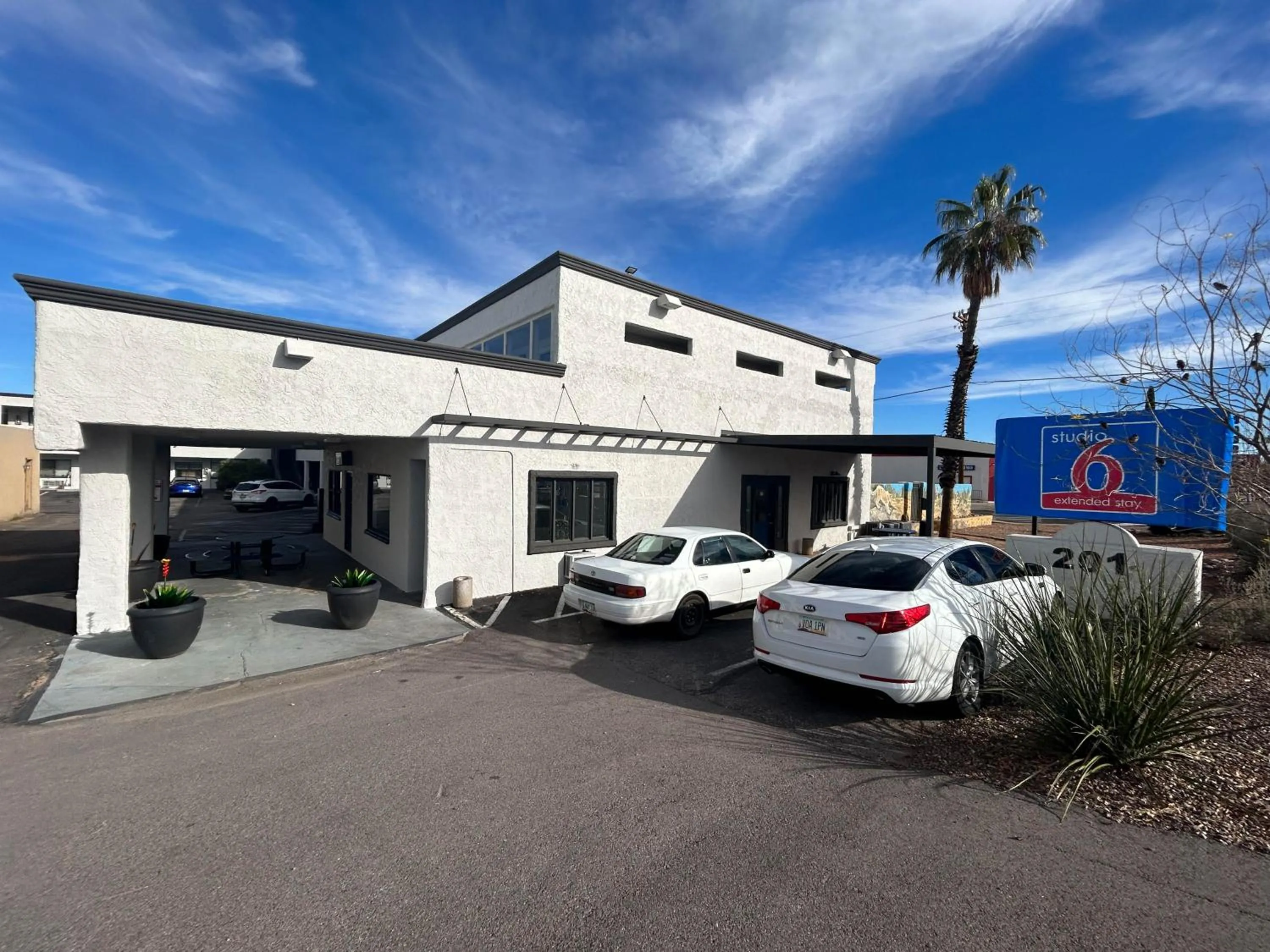 Property building in Studio 6 Sierra Vista, AZ Fort Huachuca