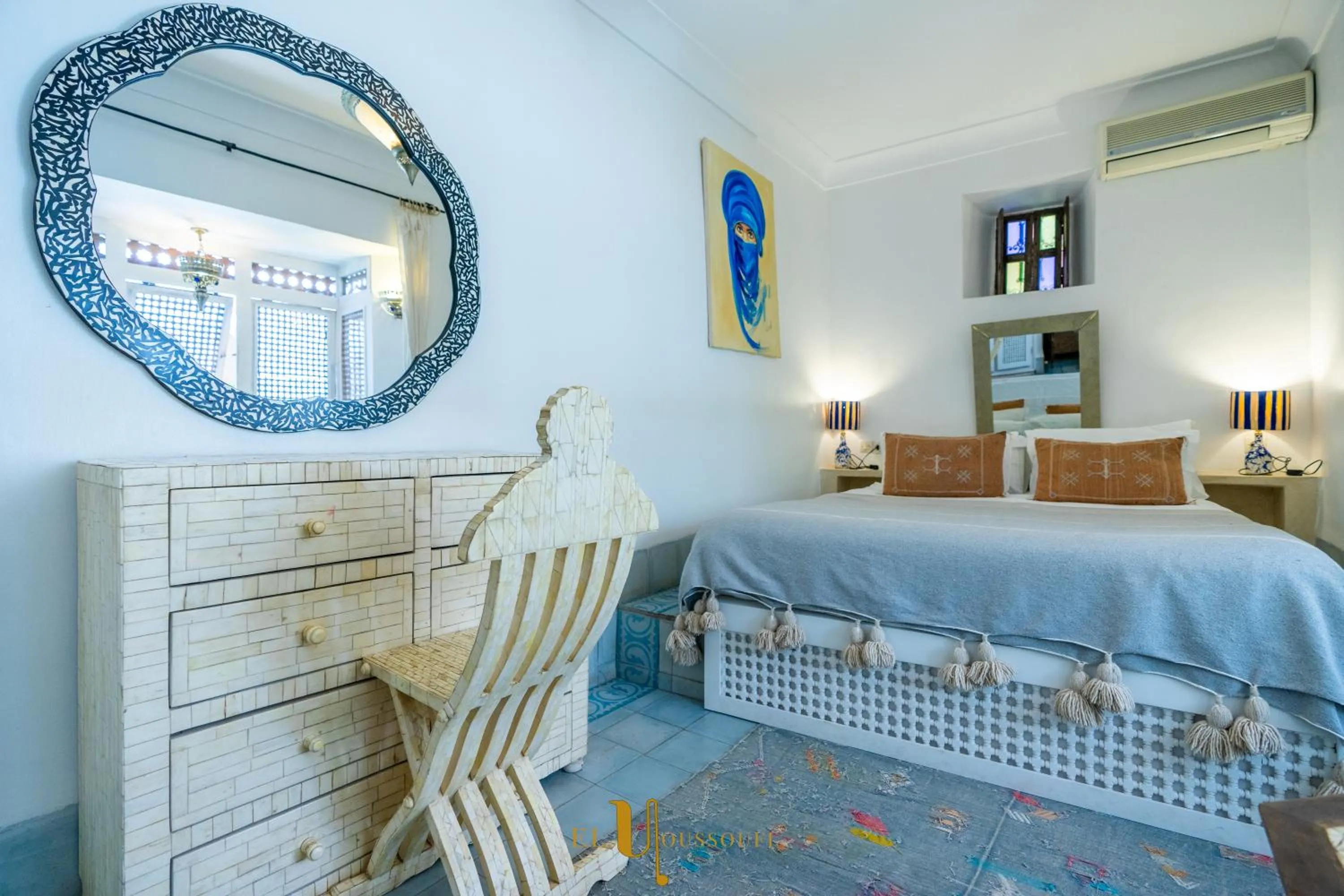 Photo of the whole room, Bed in Riad El Youssoufi