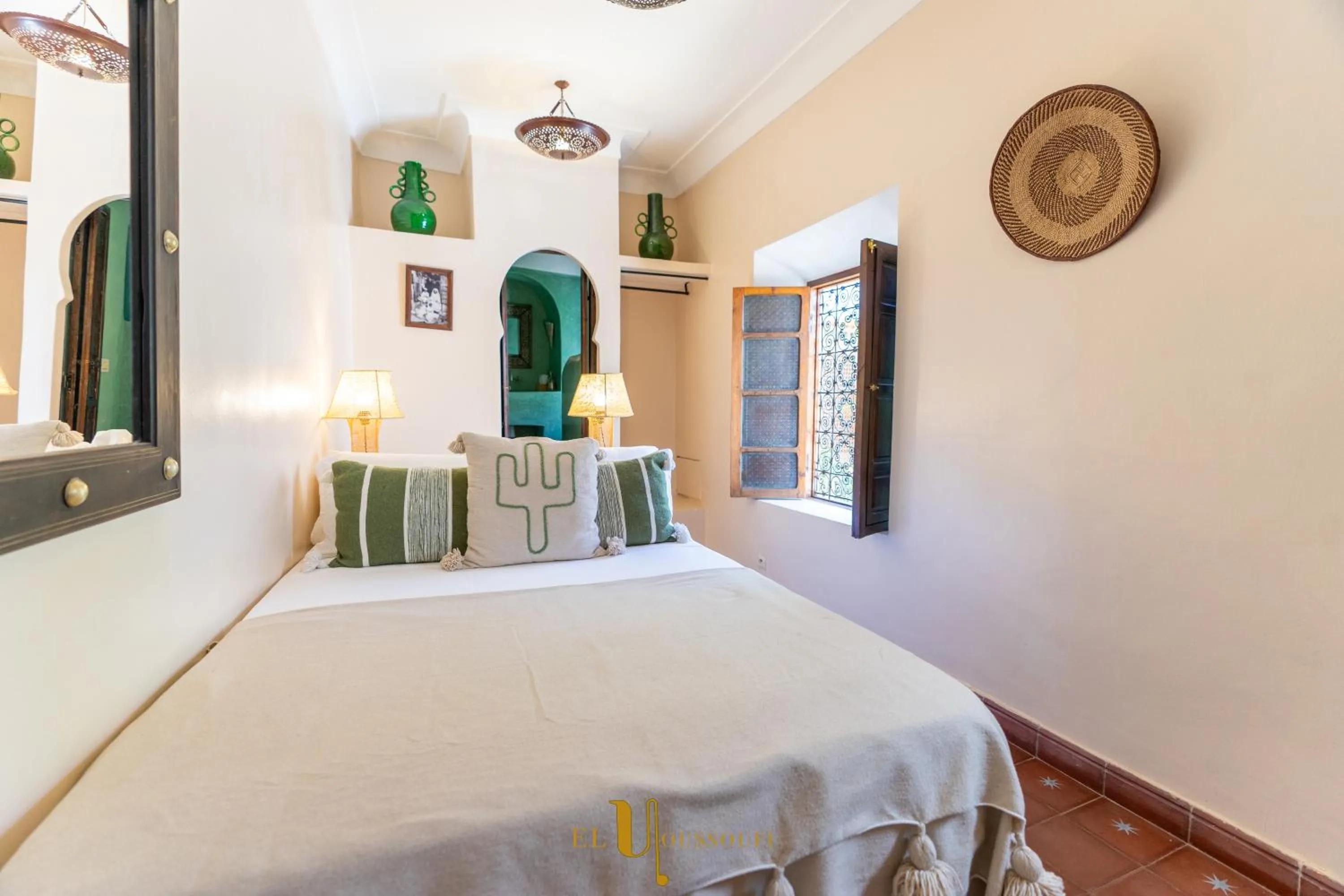 View (from property/room), Bed in Riad El Youssoufi