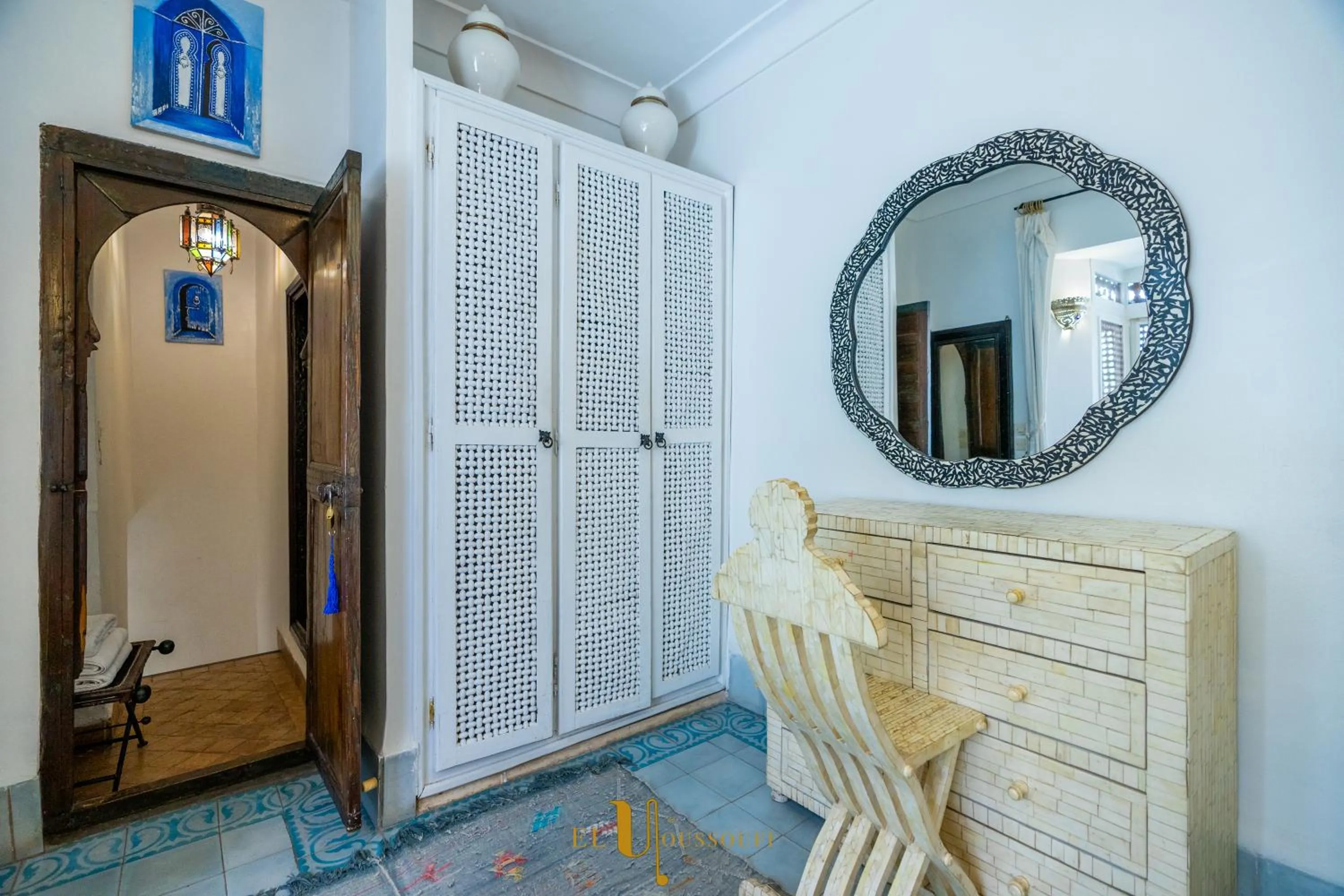 wardrobe in Riad El Youssoufi