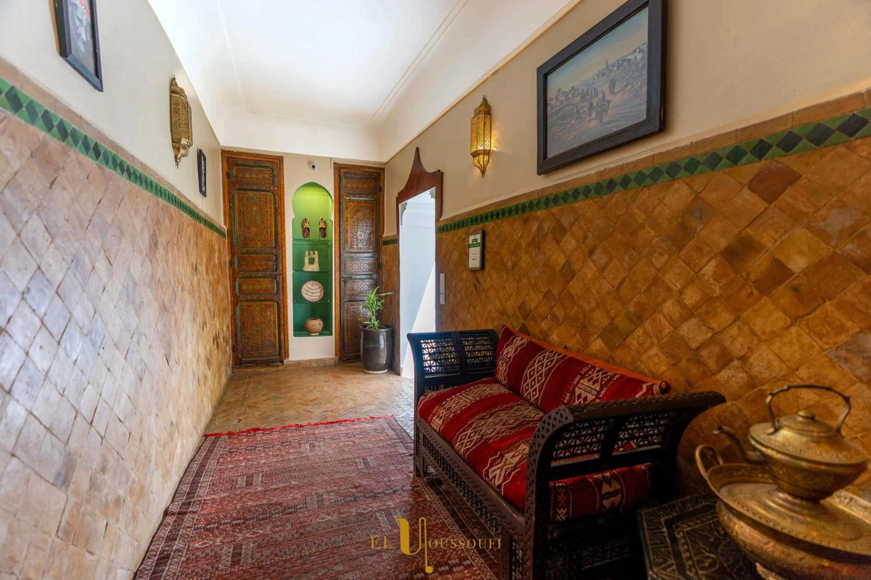 Facade/entrance in Riad El Youssoufi