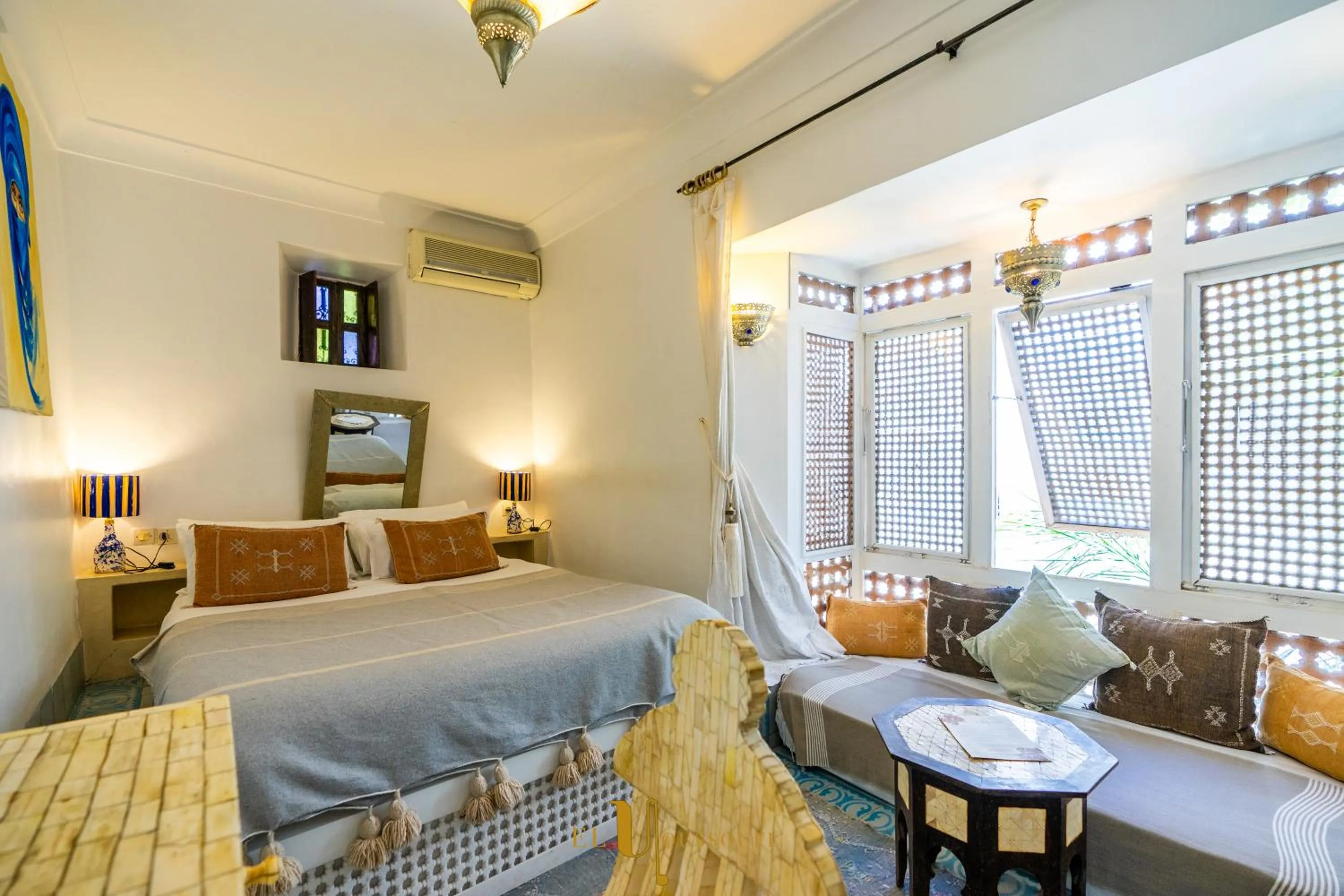 Photo of the whole room, Bed in Riad El Youssoufi