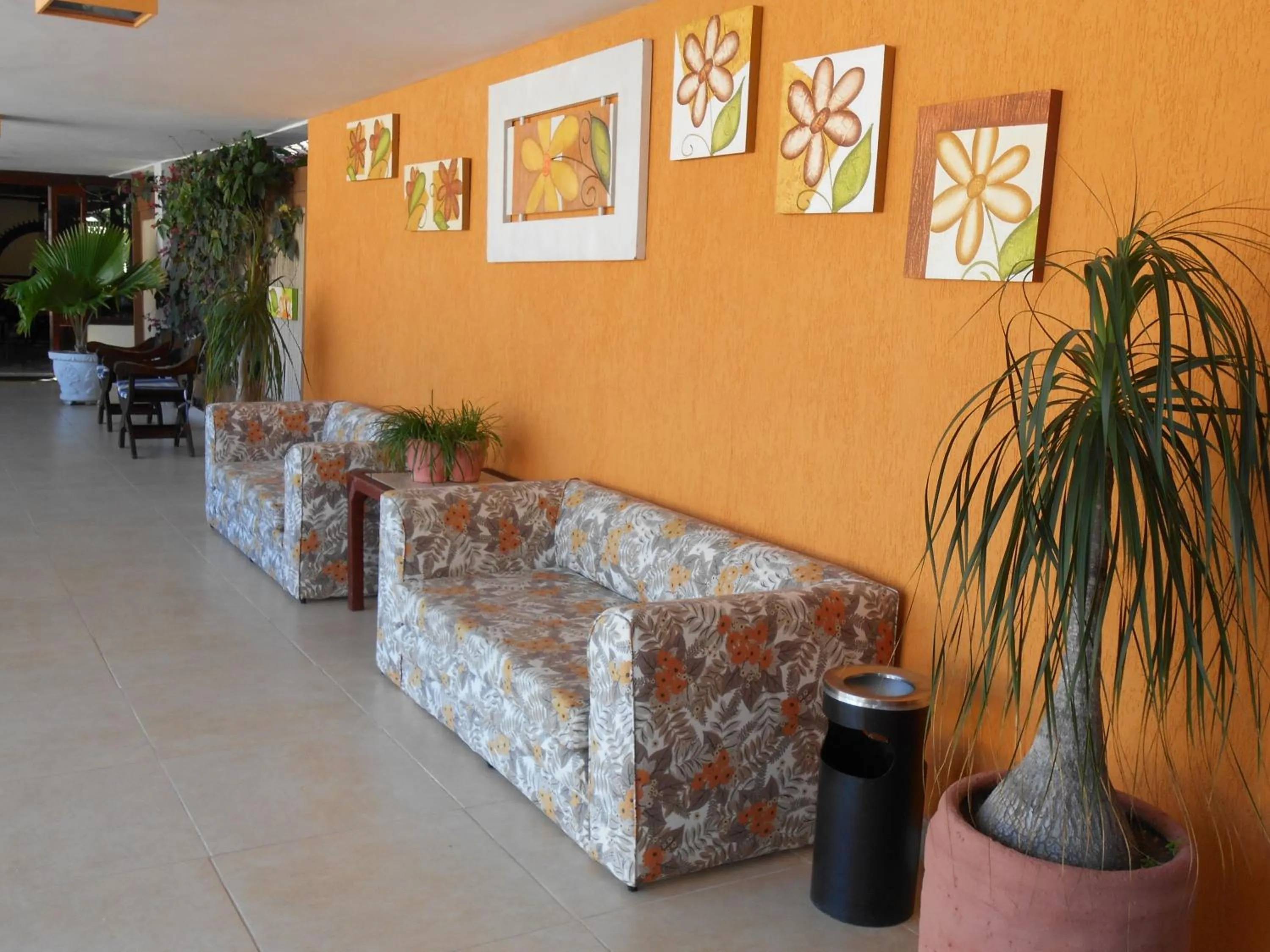 Seating area in Happy Hotel Girassol