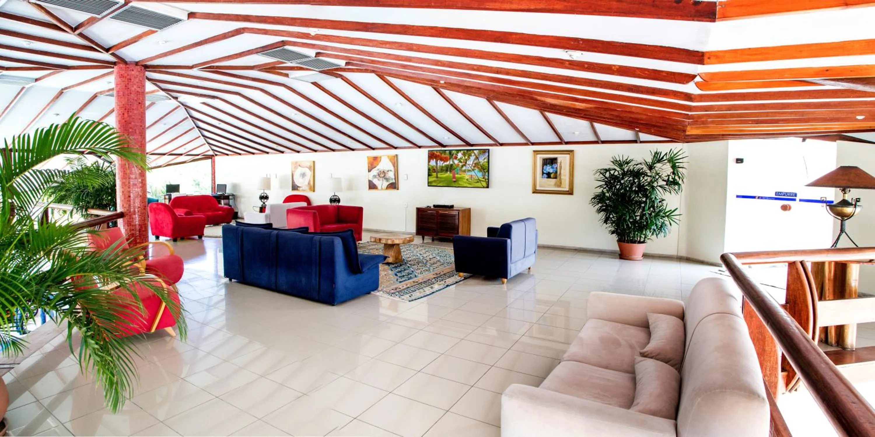 Communal lounge/ TV room in Resort Arcobaleno All Inclusive