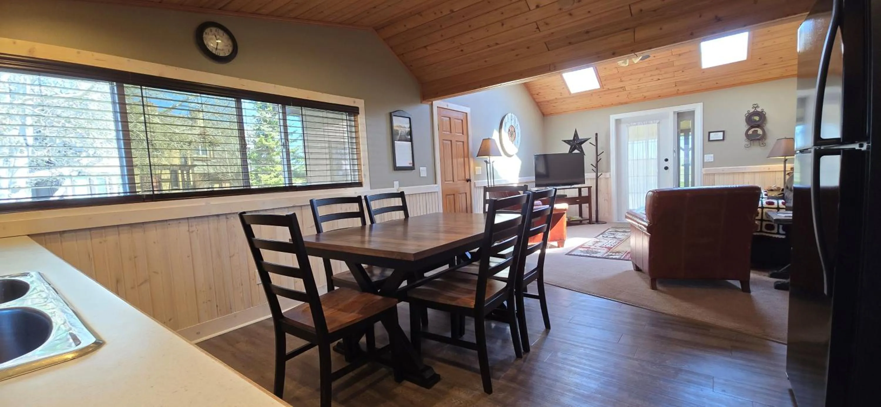 Rocky Ridge Country Lodge