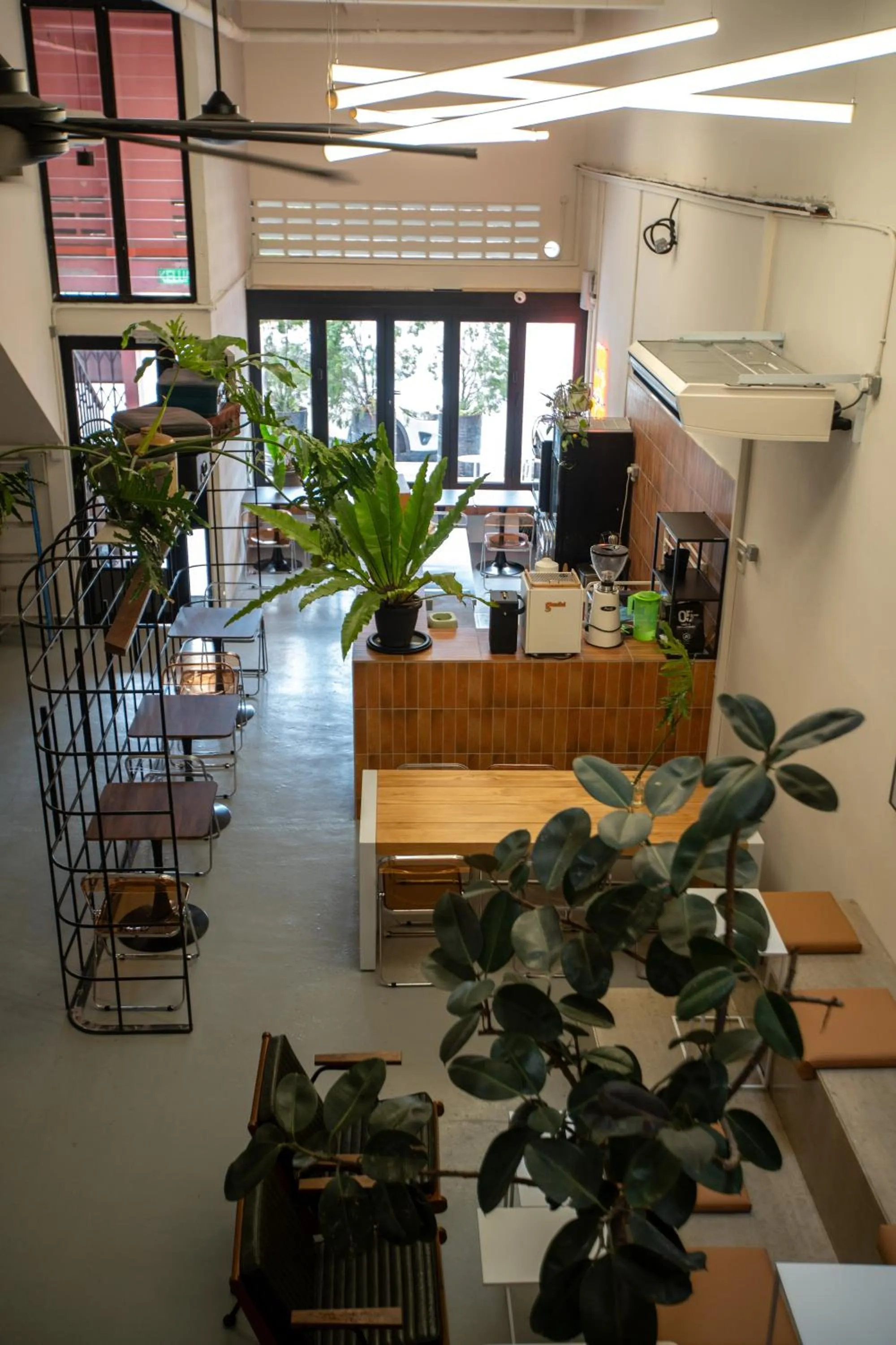 Dining area in The Brownstone Hostel & Space