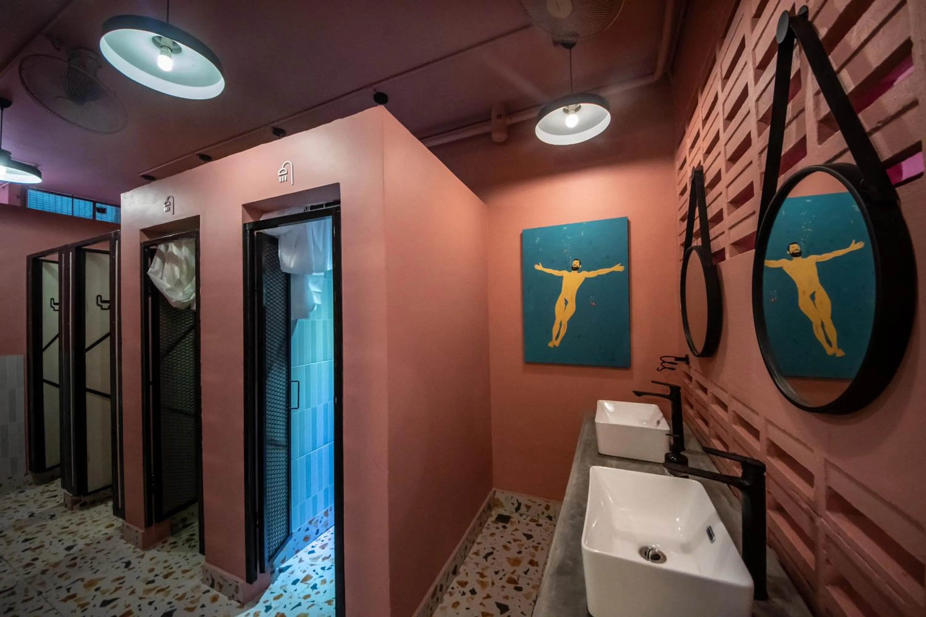 Bathroom in The Brownstone Hostel & Space