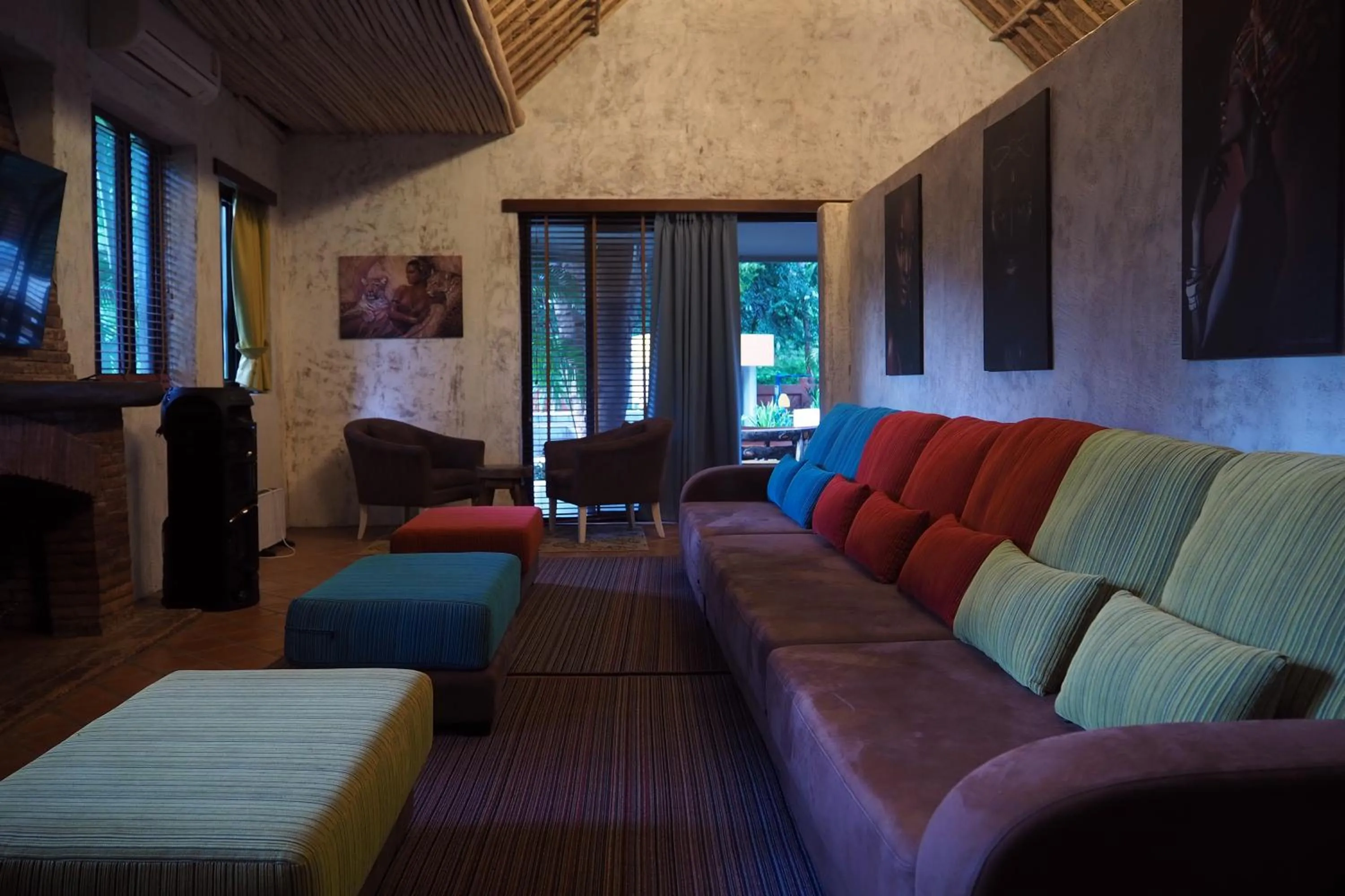 Seating area in Baanpong Lodge