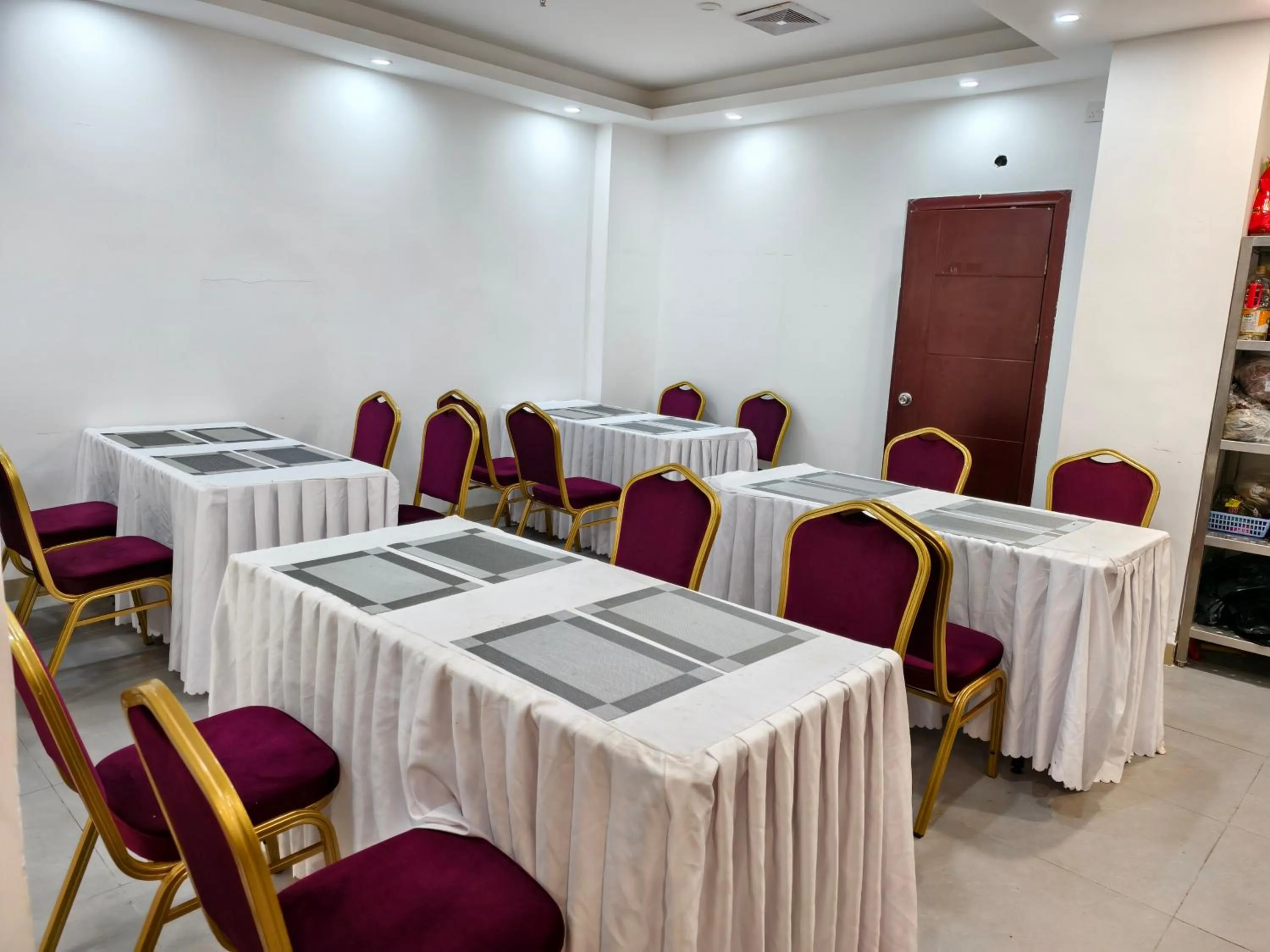 Restaurant/places to eat in Shenzhen Xinghua Hotel