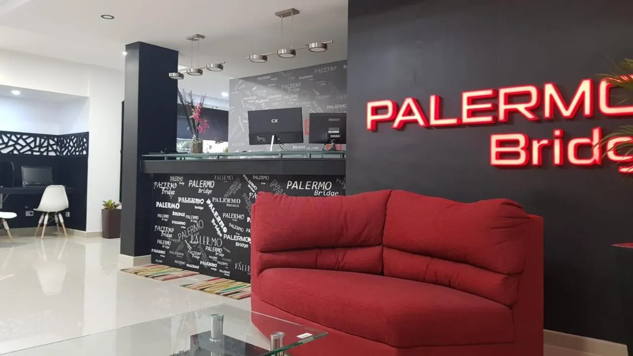 Lobby or reception in Palermo Bridge