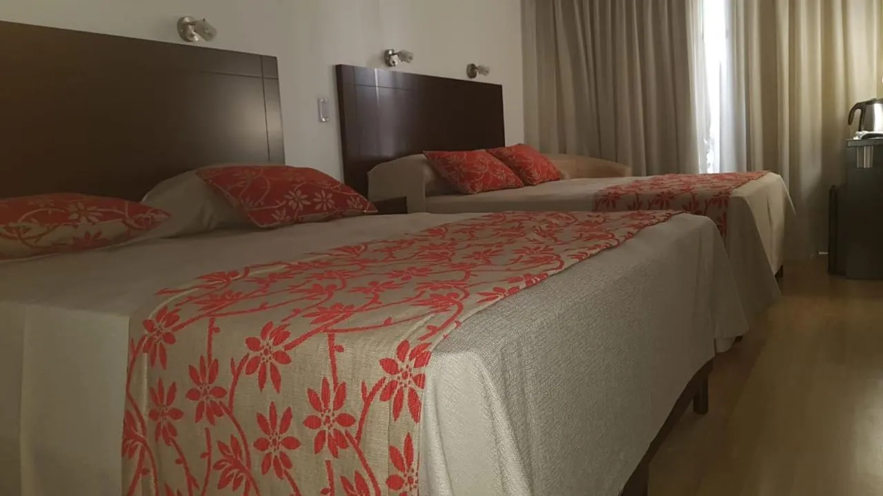 Bed in Palermo Bridge