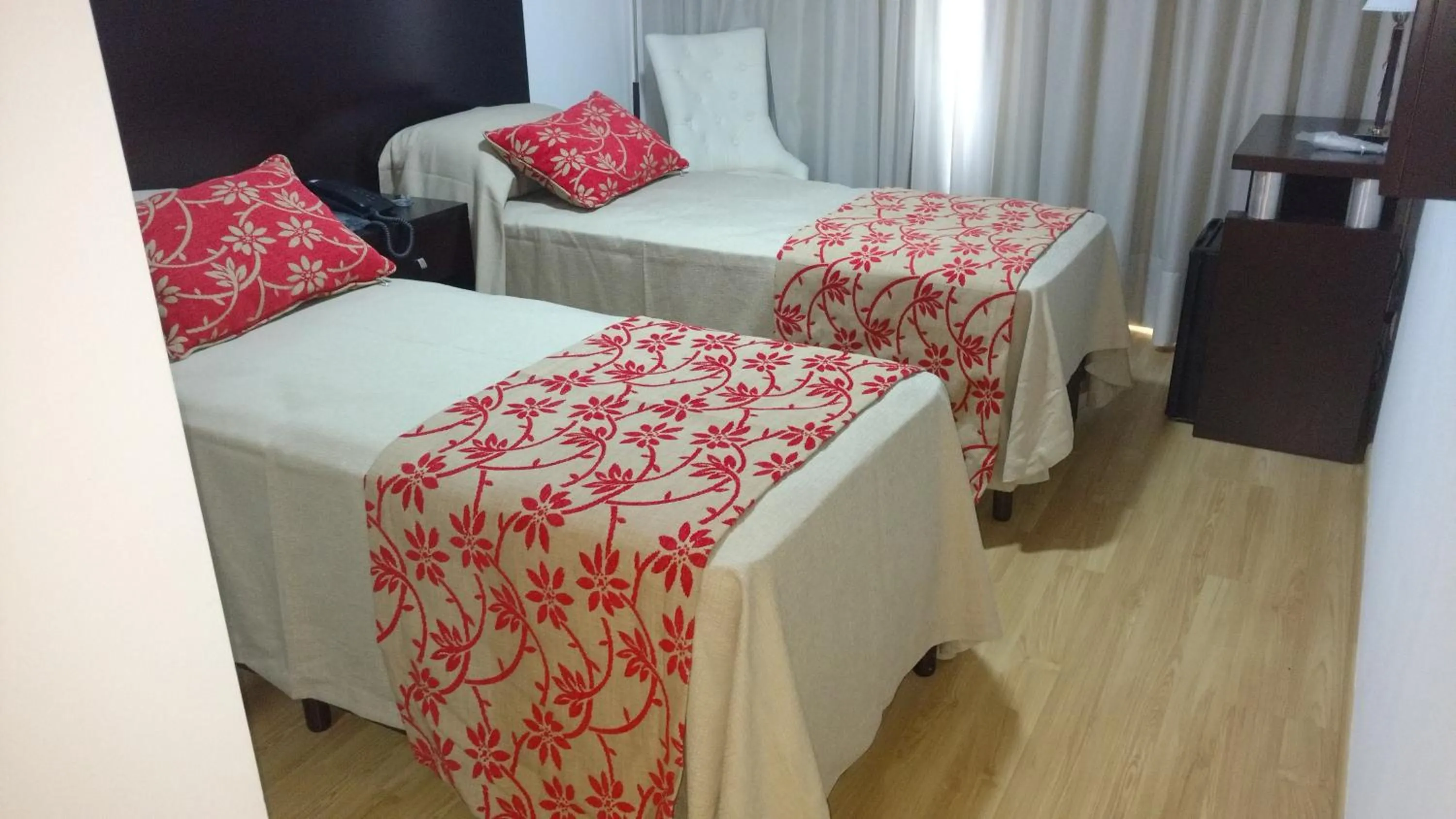 Bed in Palermo Bridge