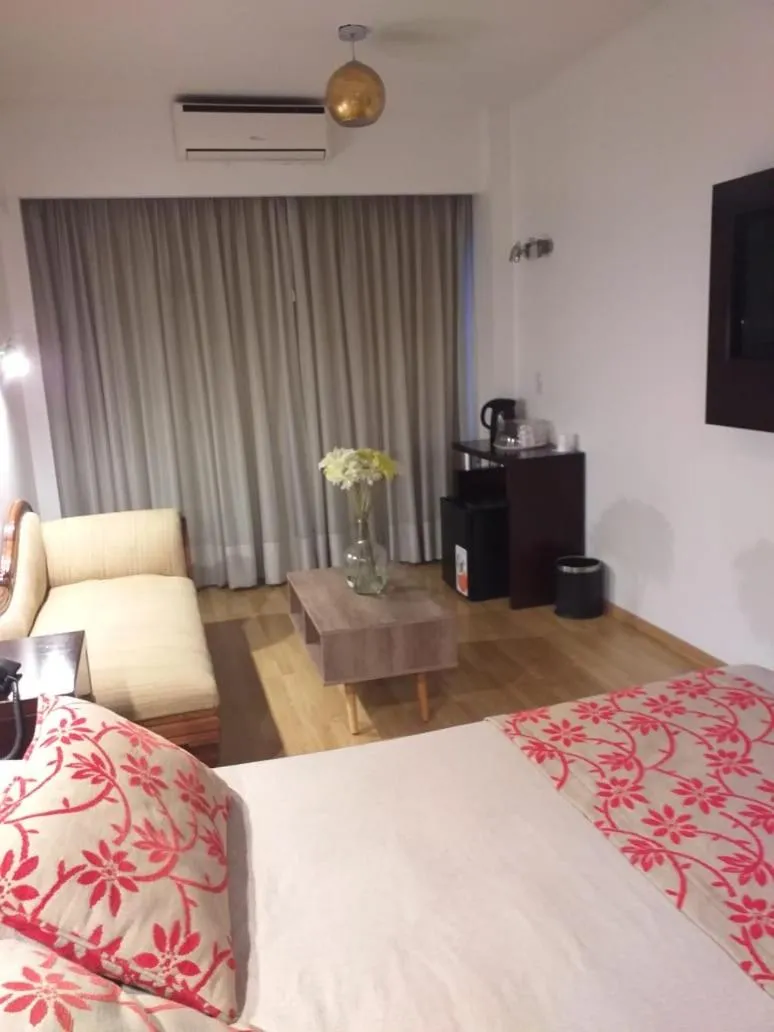 Bed in Palermo Bridge