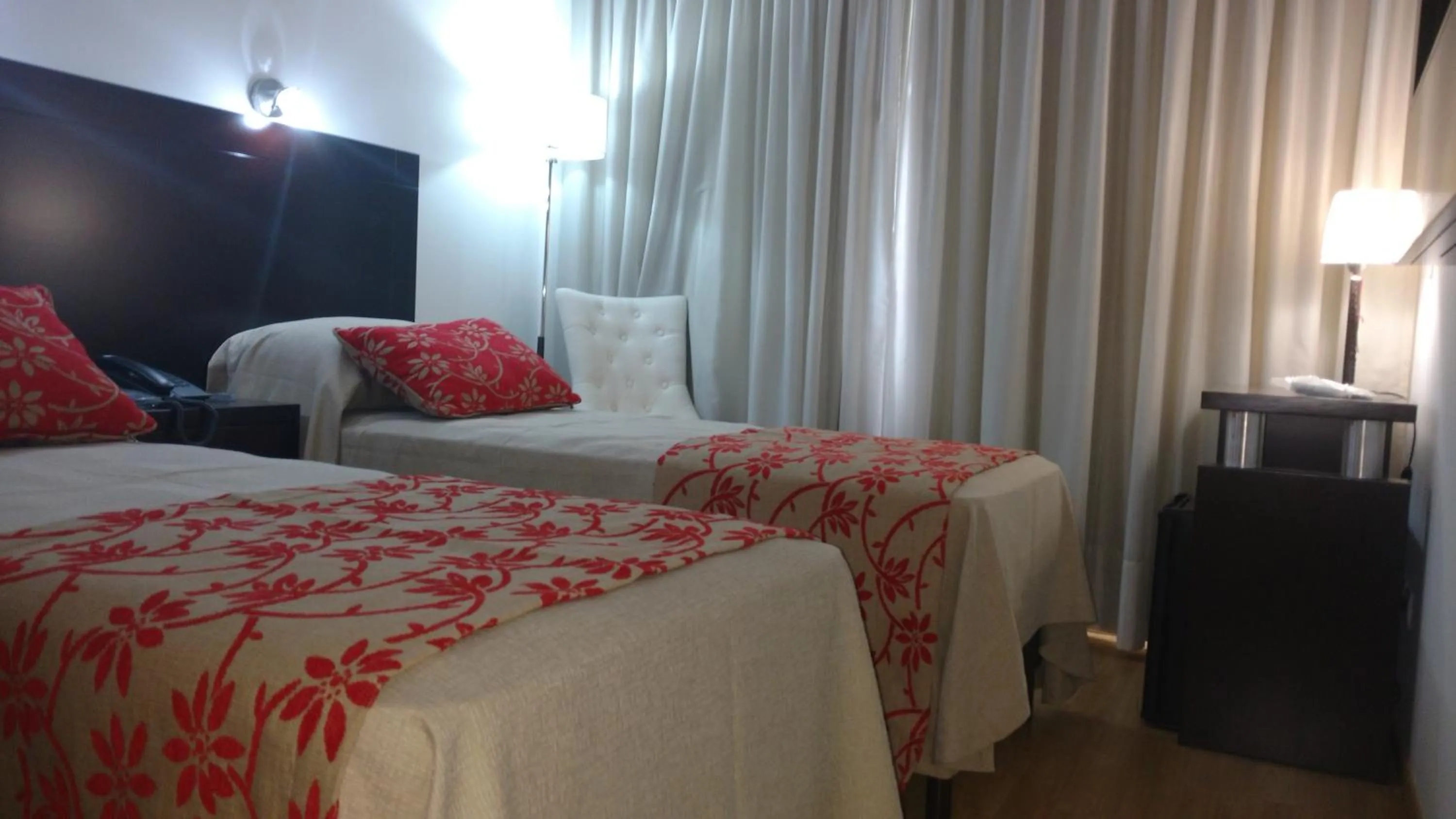 Bed in Palermo Bridge