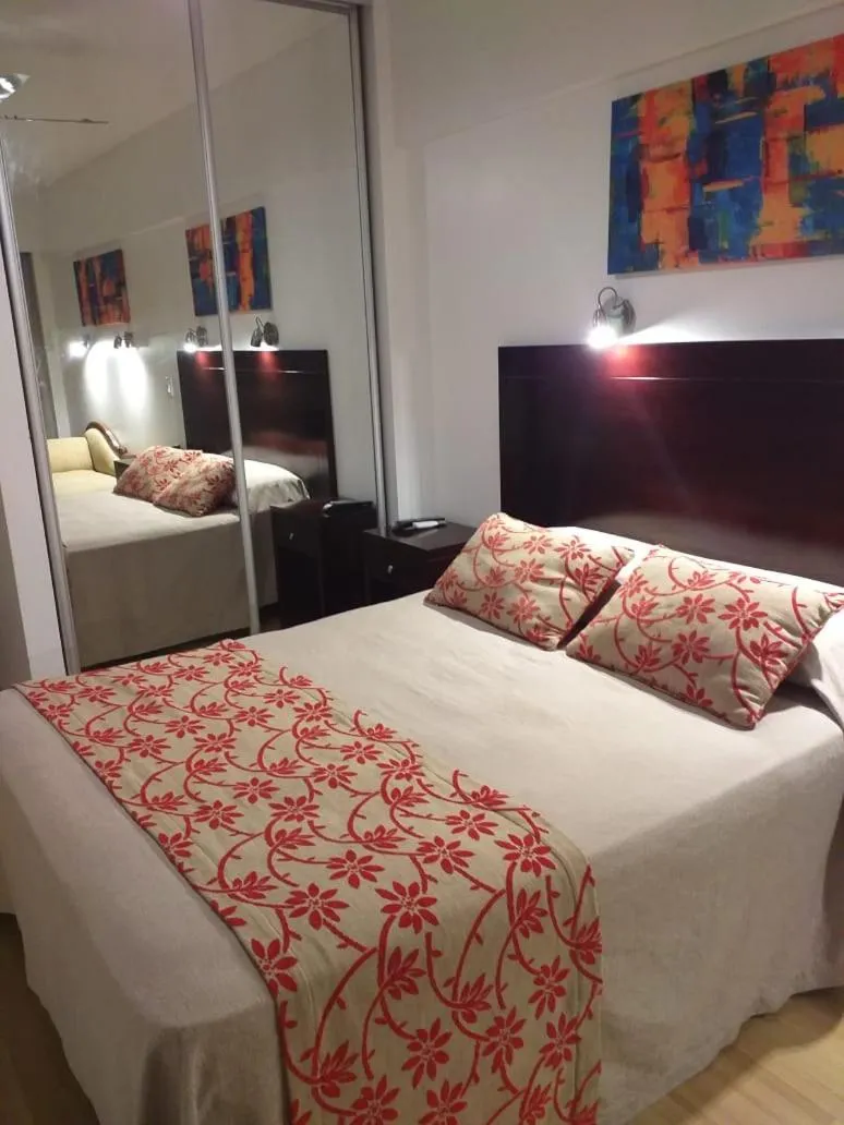 Bed in Palermo Bridge