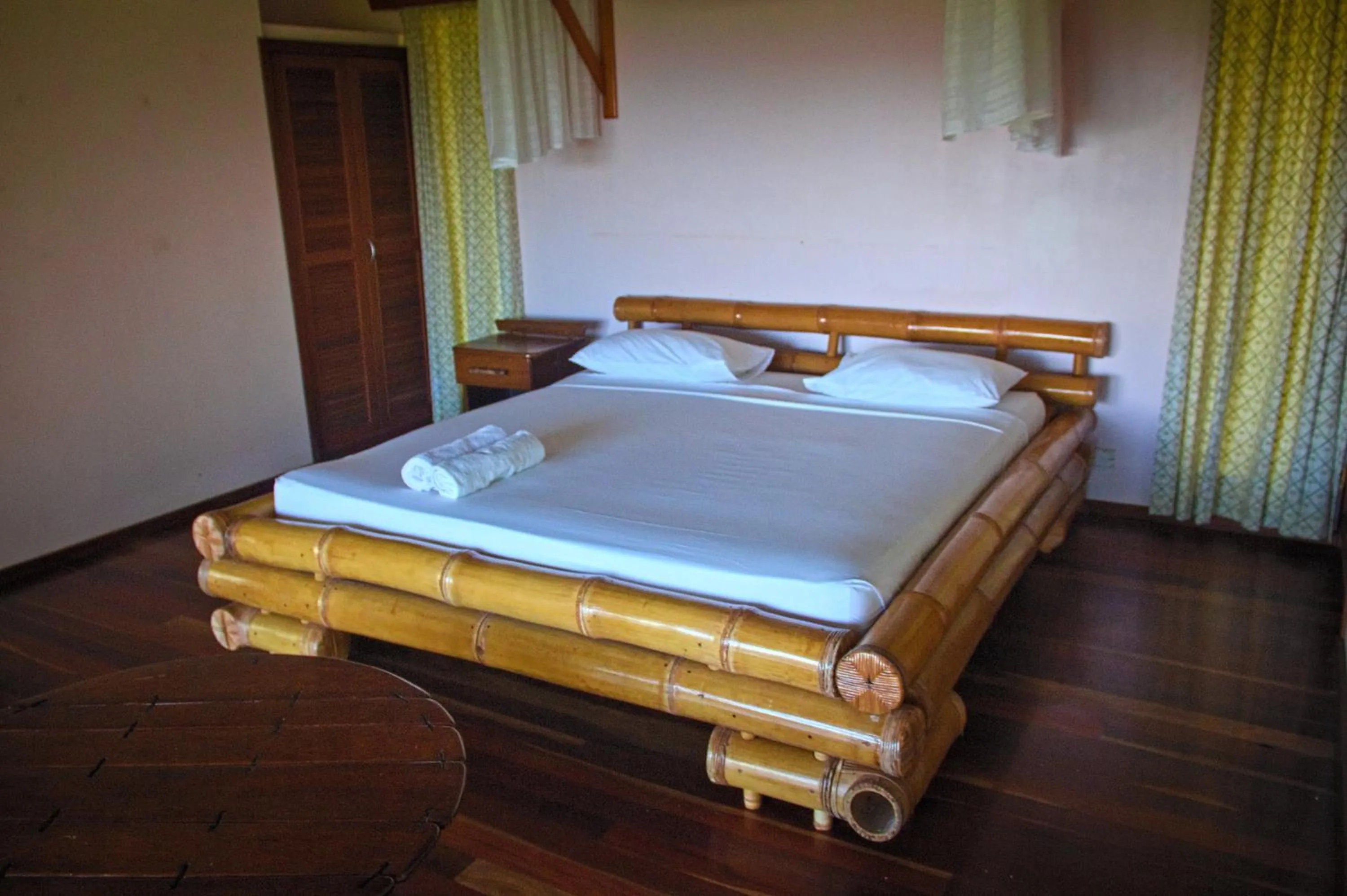 Bed in Maravu Taveuni Lodge
