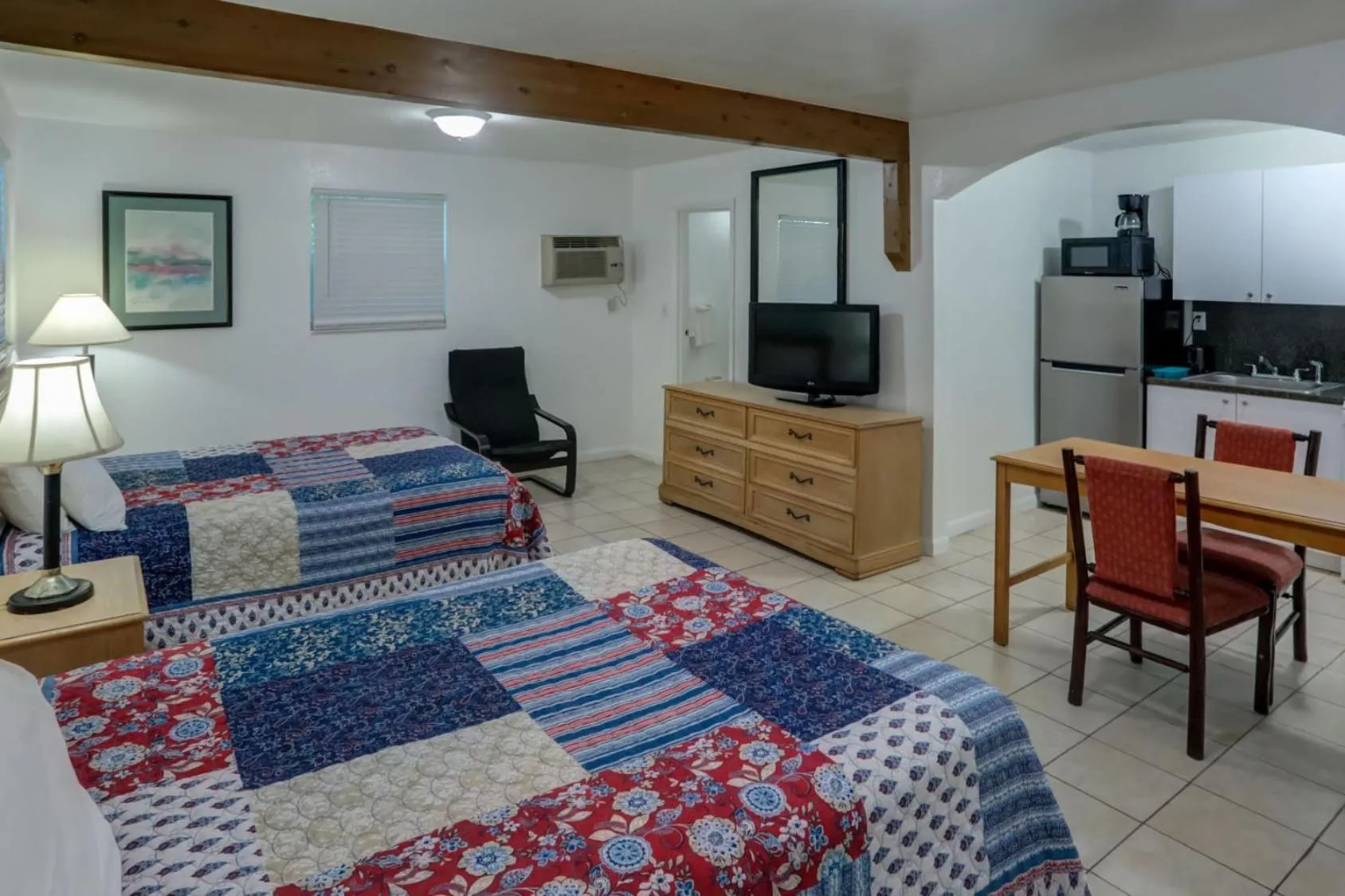 Bed in Richard's Motel