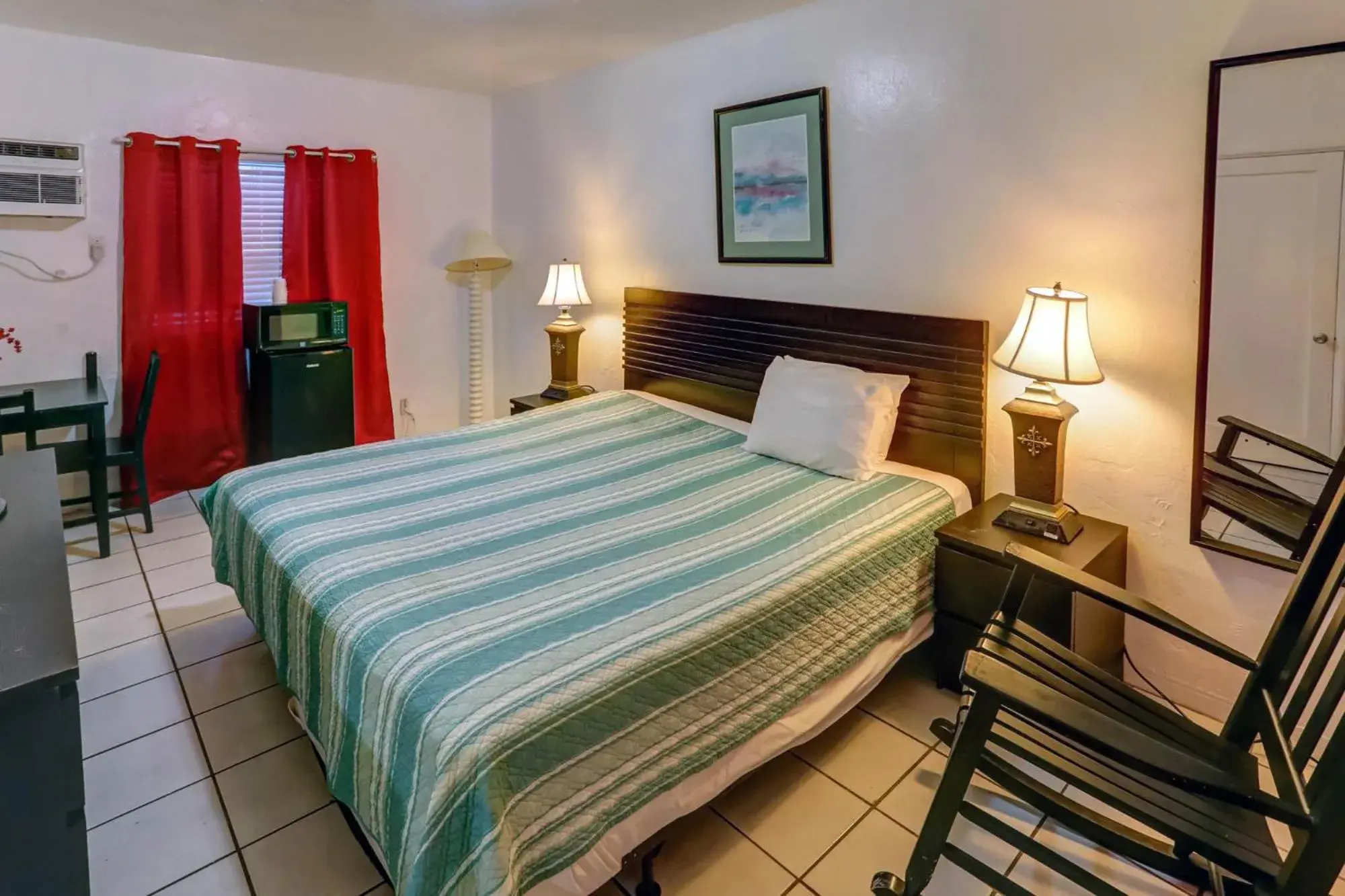 Standard Double Room in Richard's Motel Standard Double Room in Richard's Motel