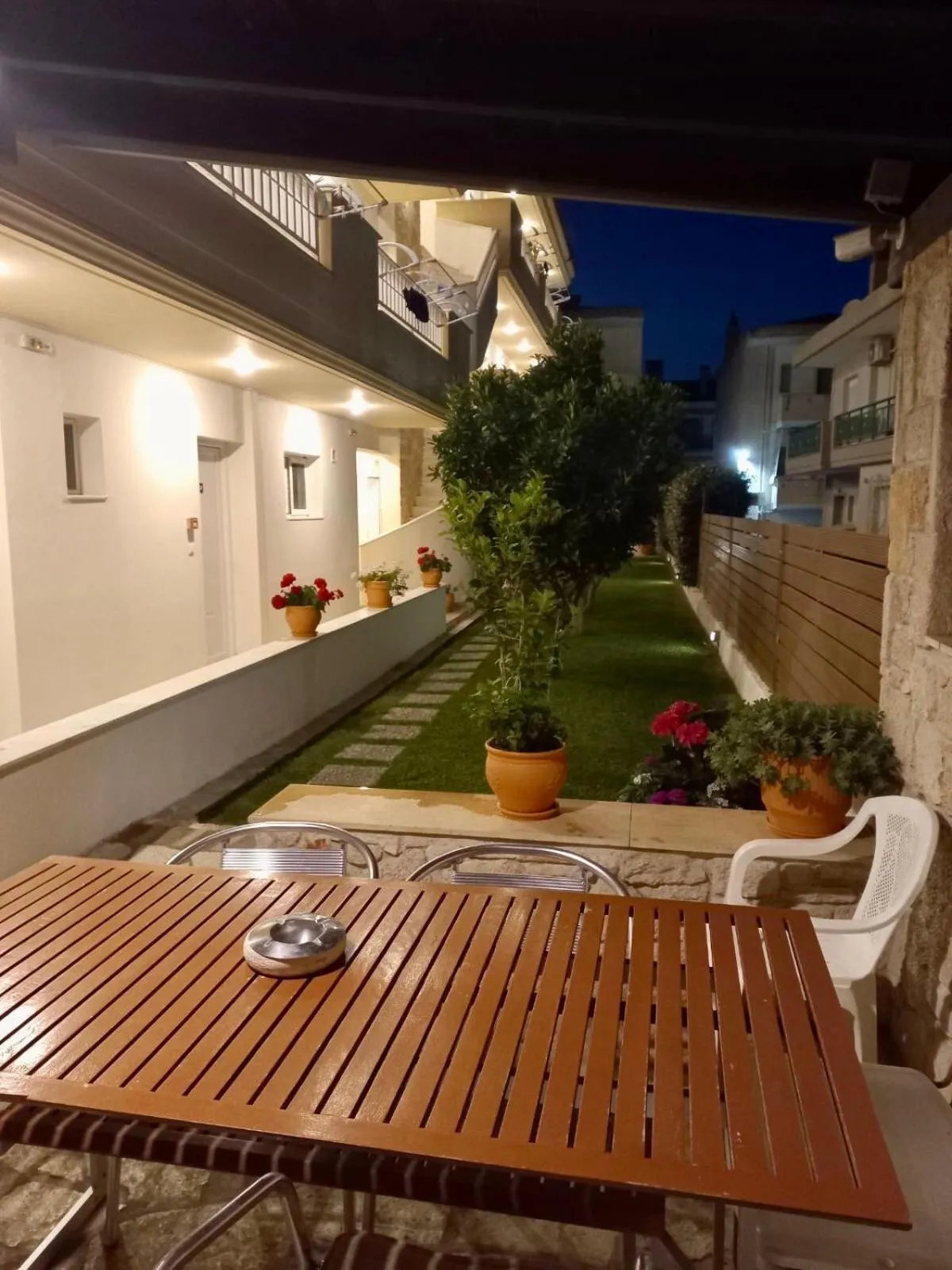 Night in Melis Studios