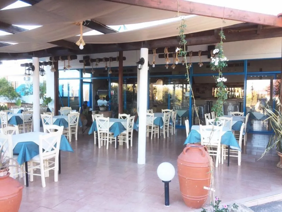 Restaurant/places to eat in Sea Harmony