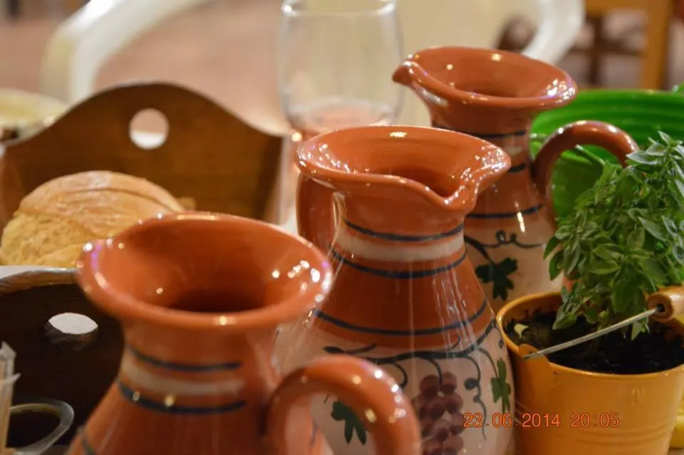 Restaurant/places to eat in Sea Harmony