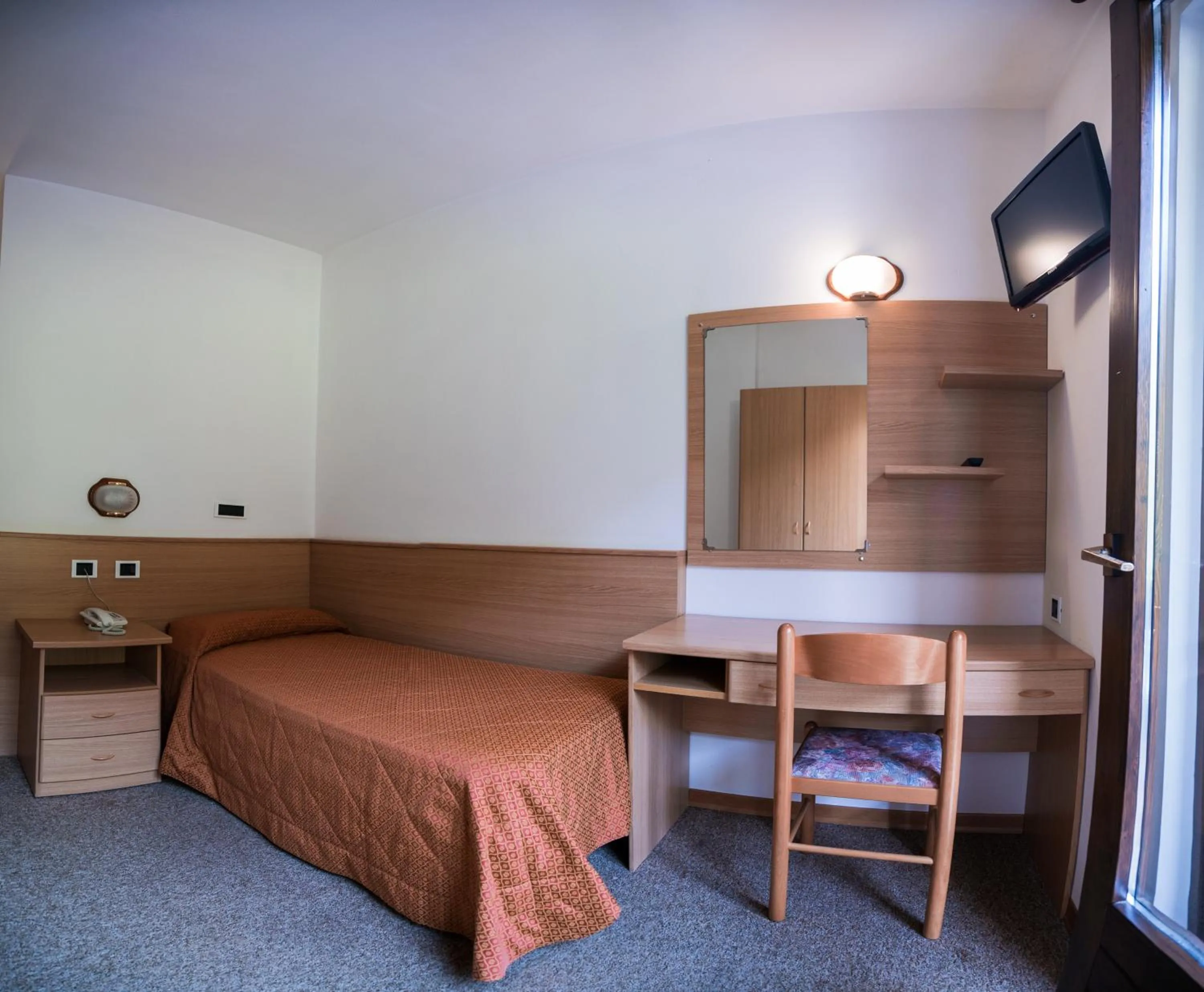 Photo of the whole room, Bed in Hotel Rio