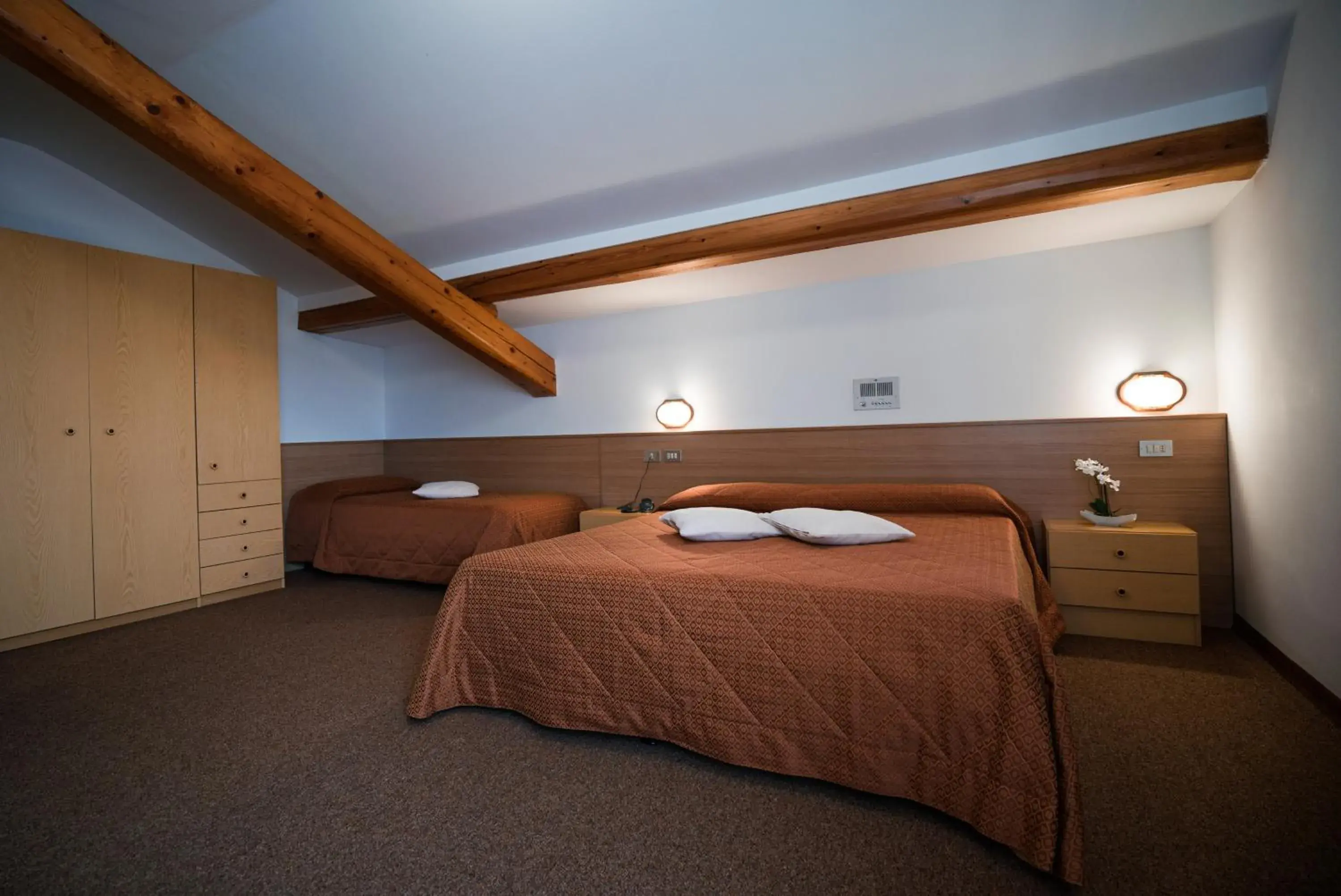 Standard Triple Room in Hotel Rio Standard Triple Room in Hotel Rio