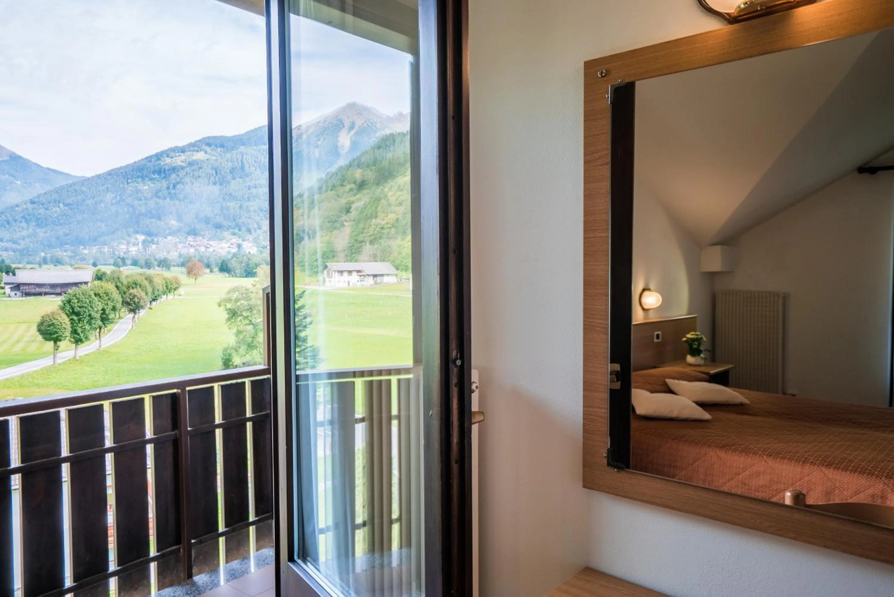 Mountain view, Bed in Hotel Rio