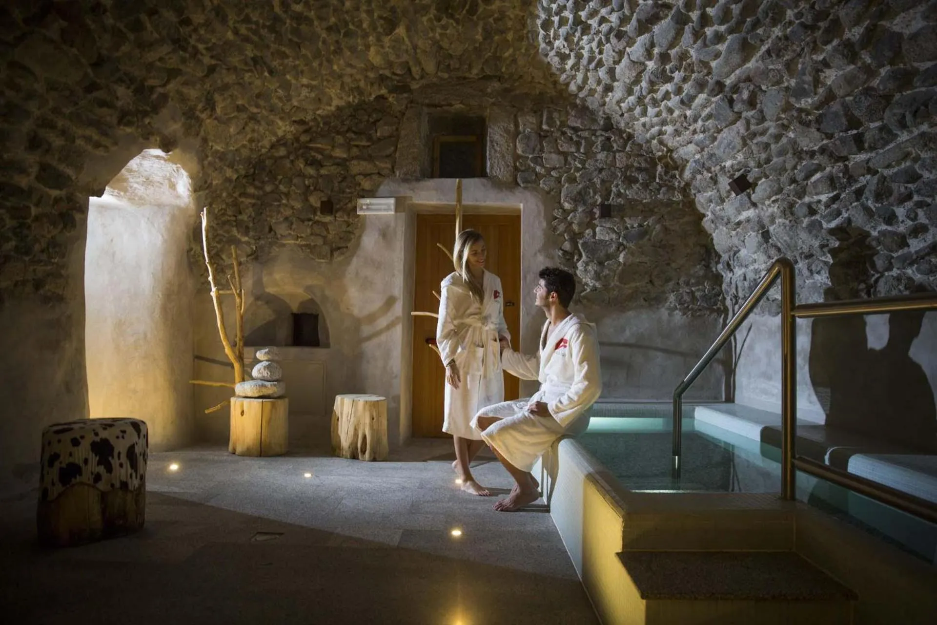 Public Bath in Hotel Rio