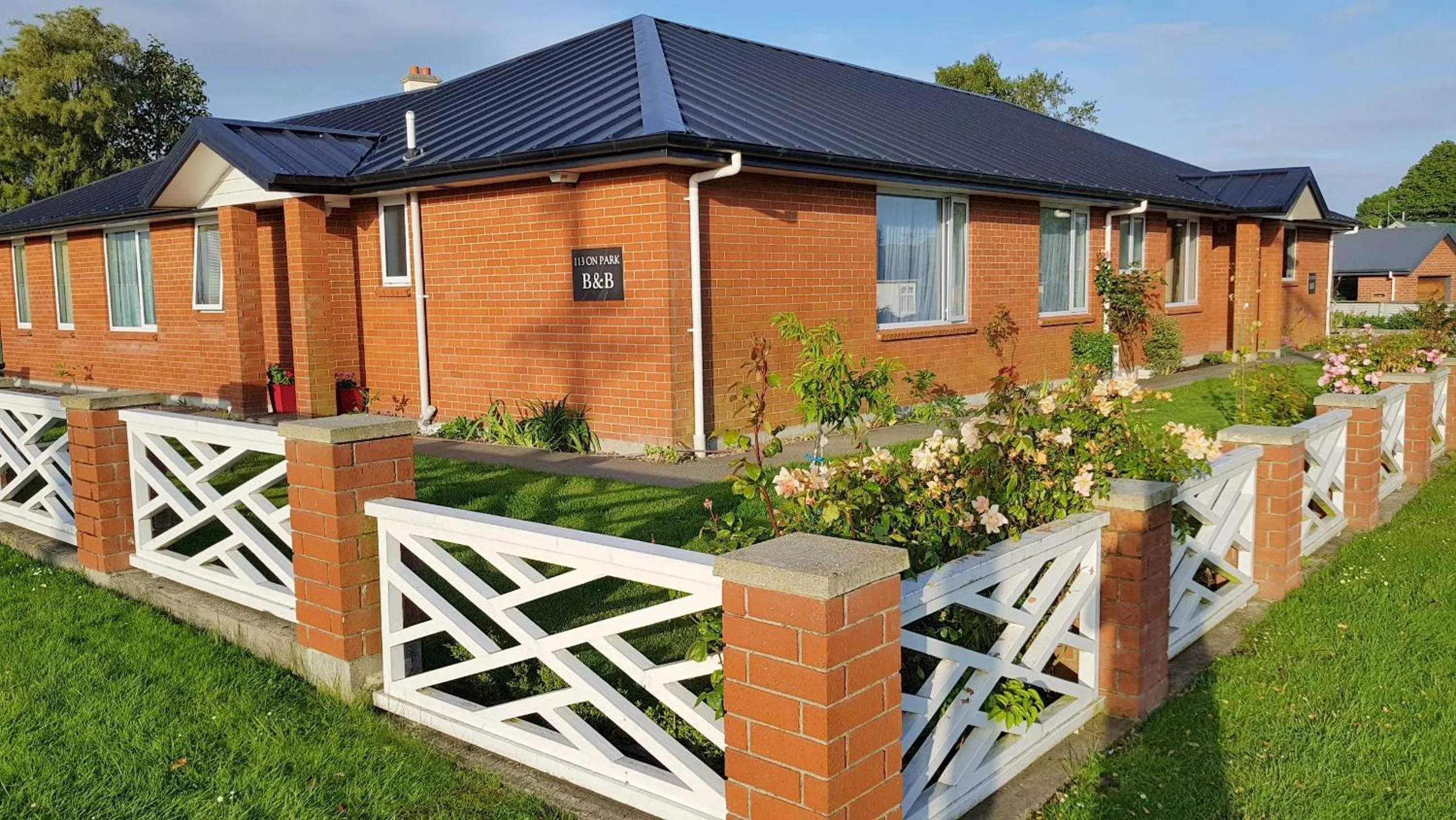 Property building in 113 On Park