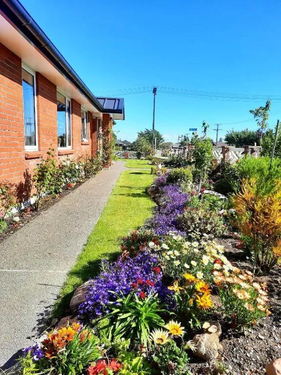 Property building in 113 On Park