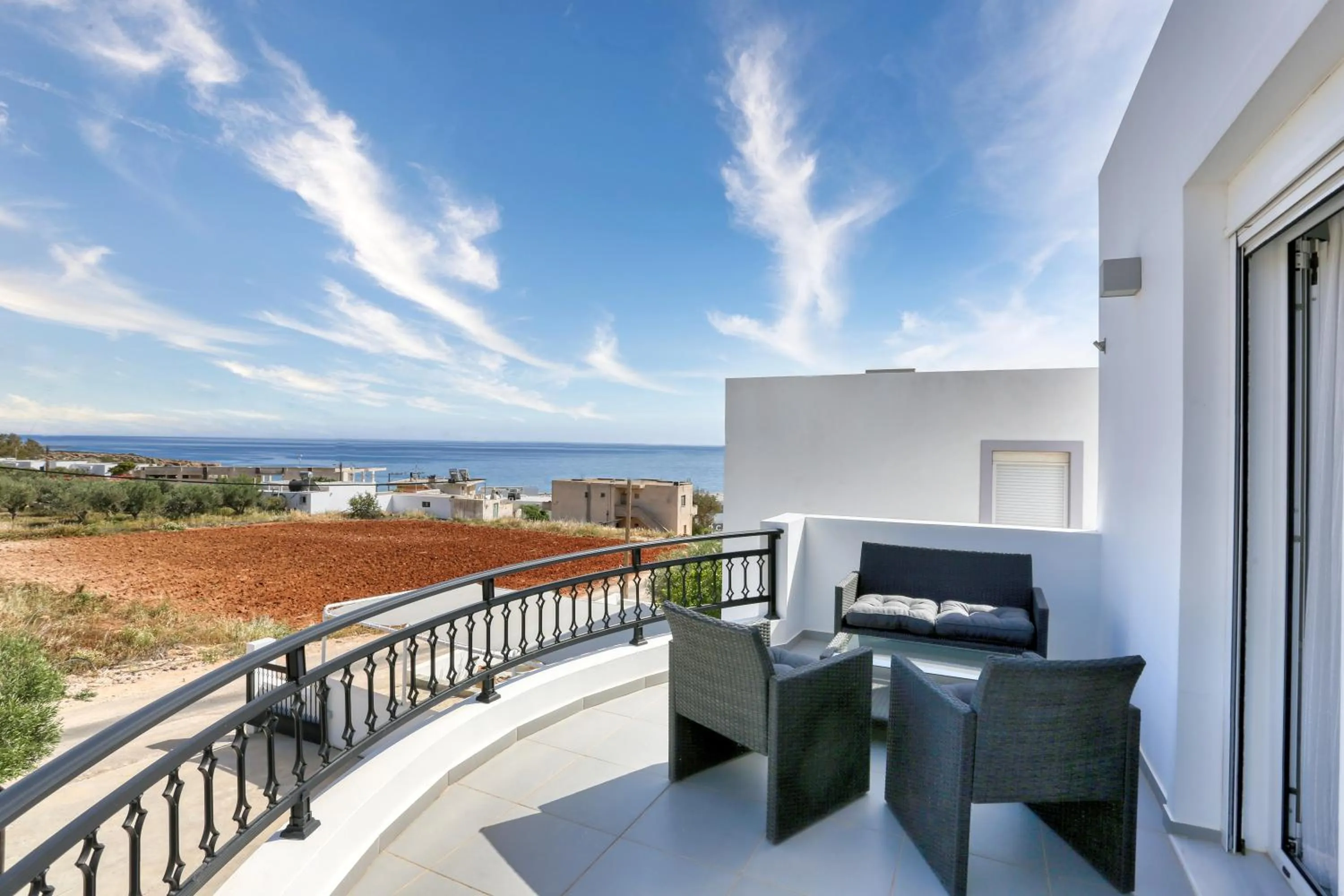 Helios Studios & Apartments